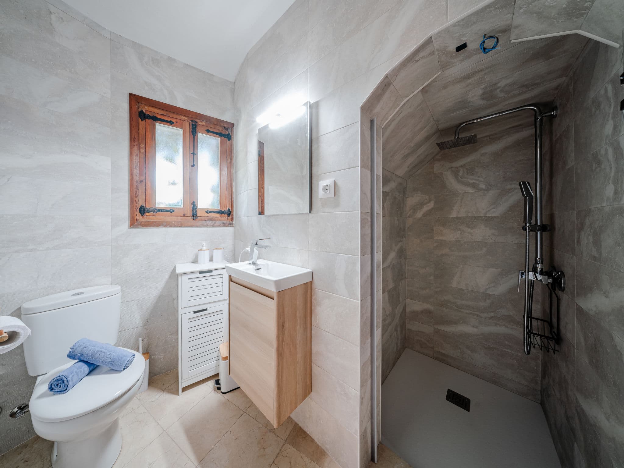 Bathroom / Wellness