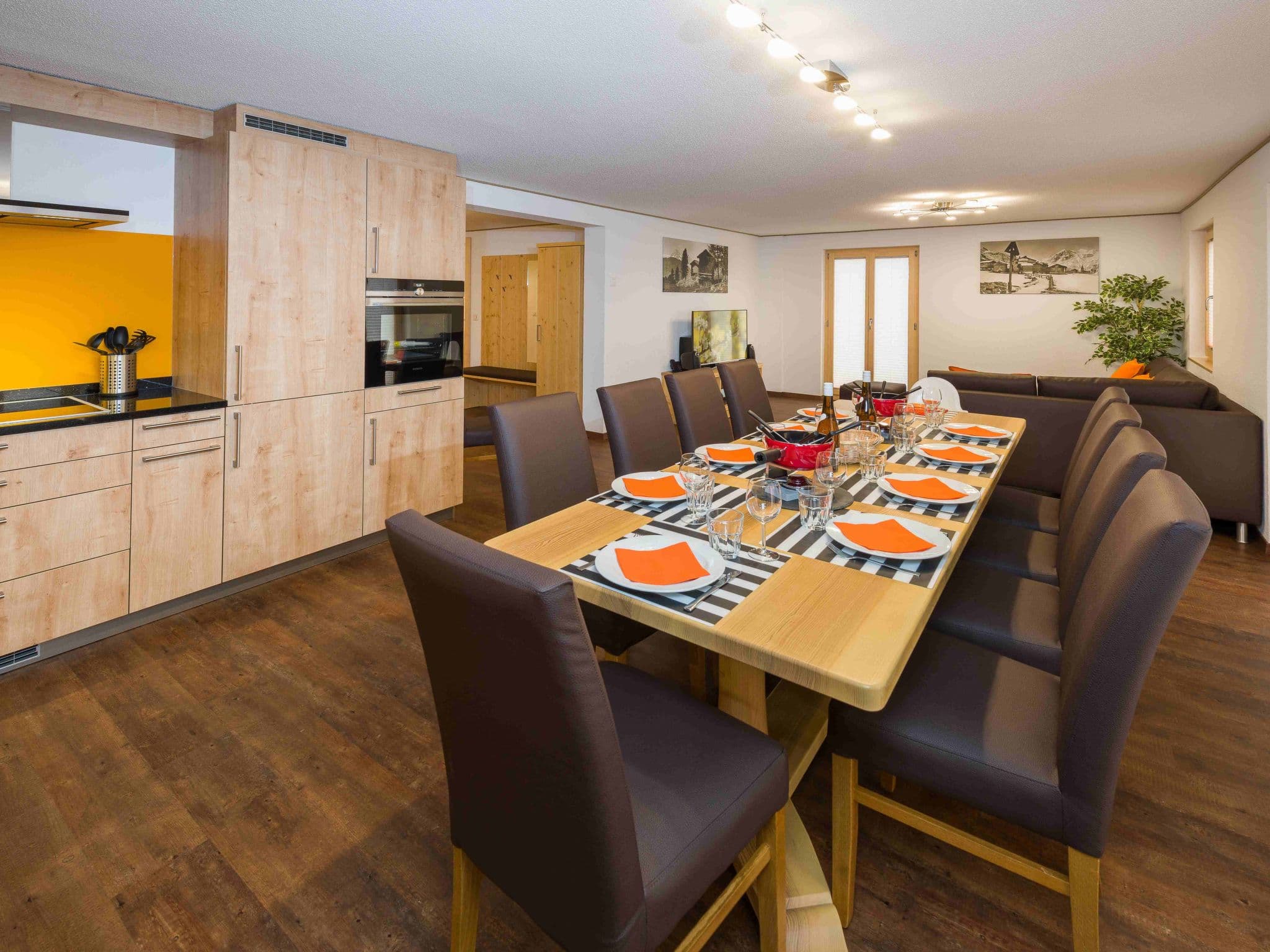Kitchen / Dining Room
