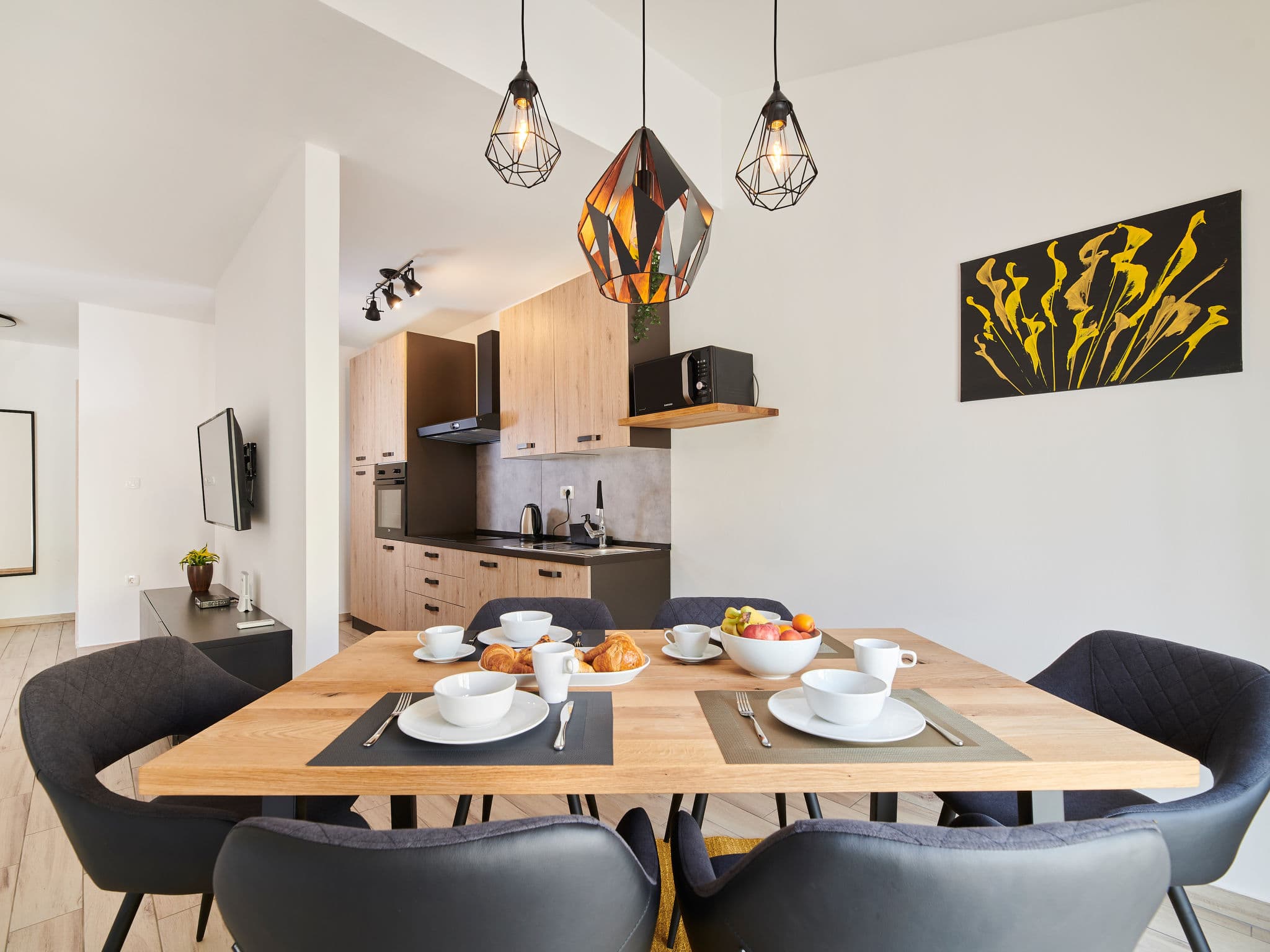 Kitchen / Dining Room