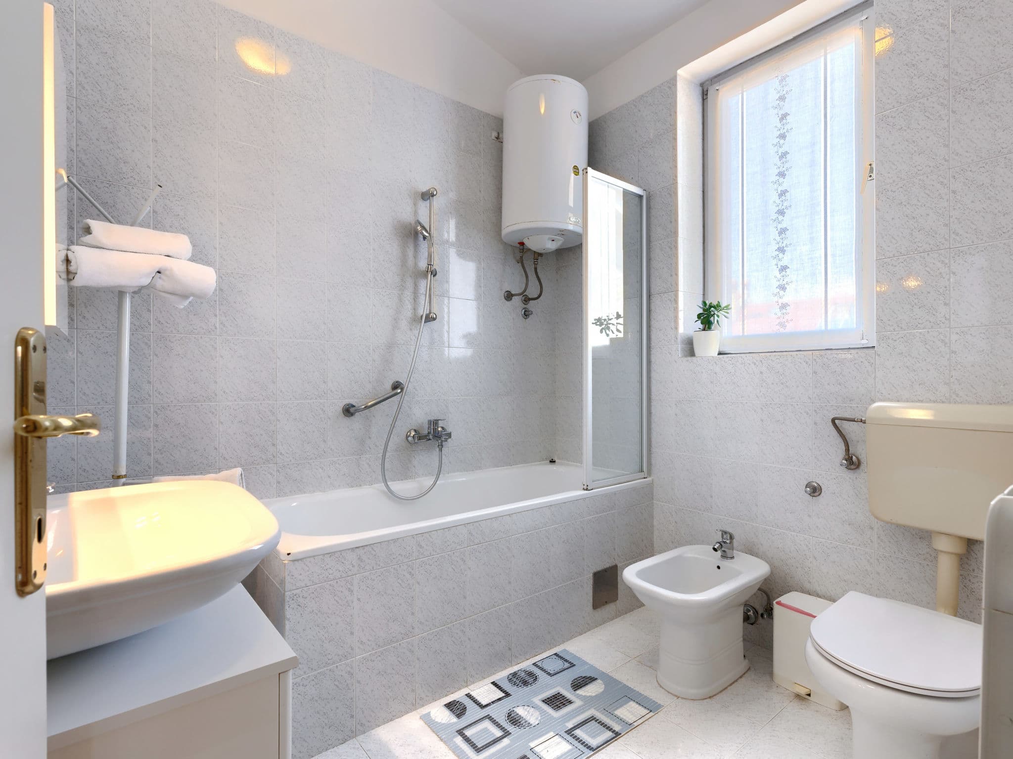 Bathroom / Wellness