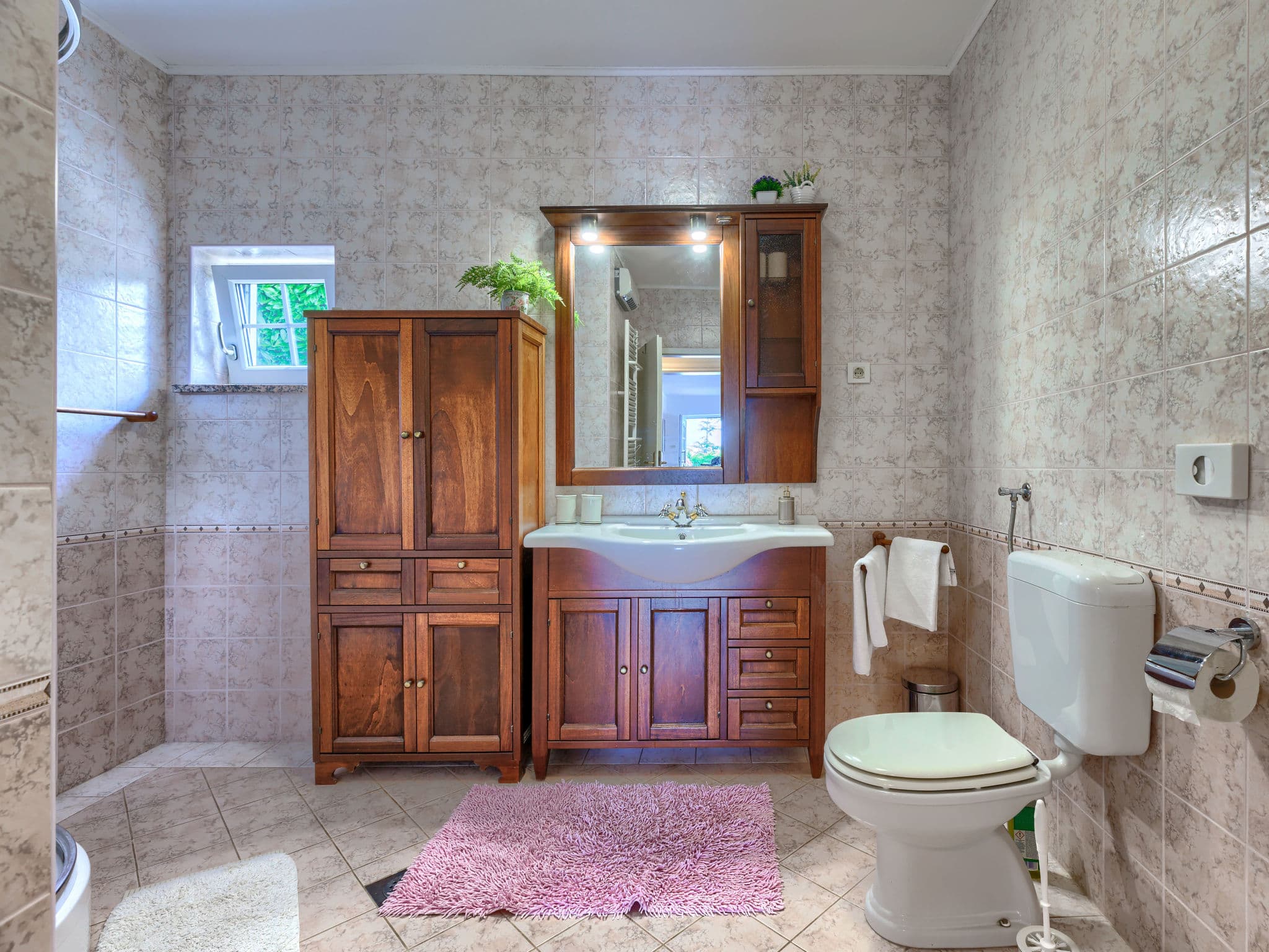 Bathroom / Wellness