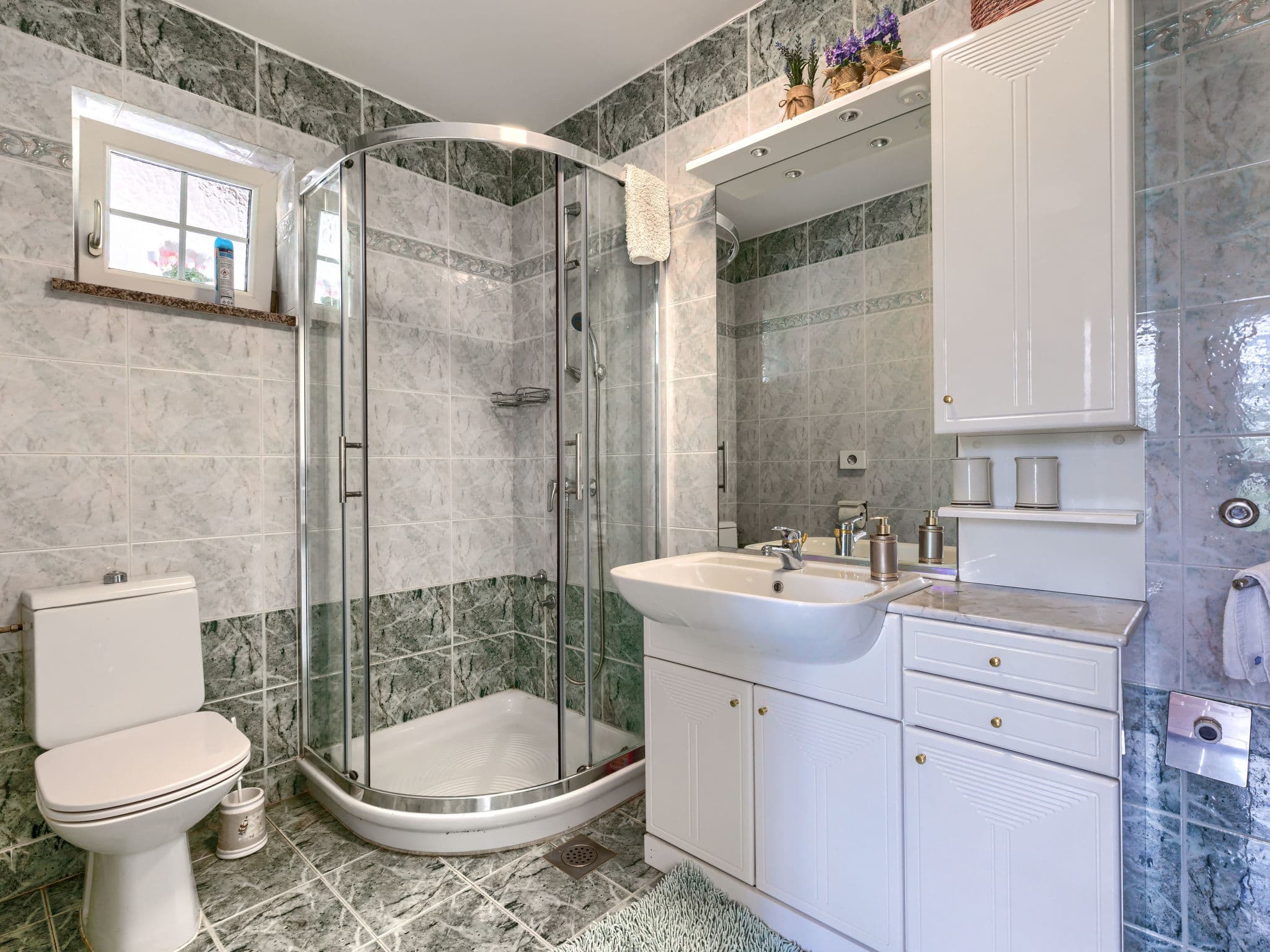 Bathroom / Wellness