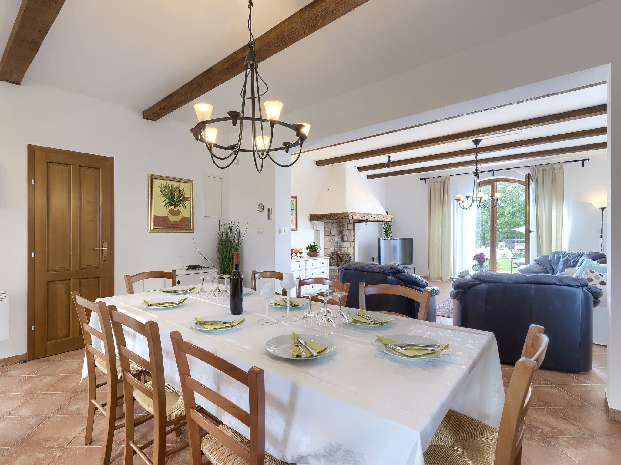 Kitchen / Dining Room