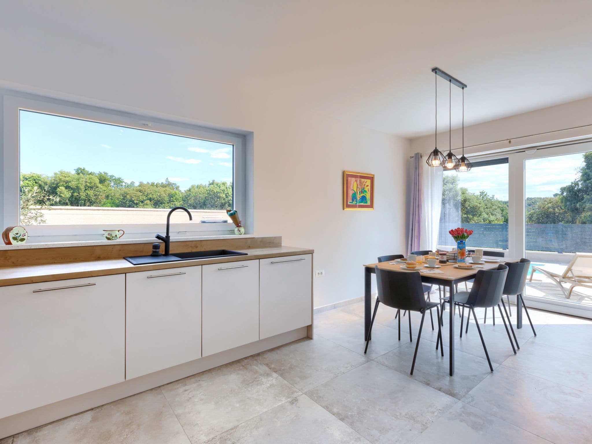 Kitchen / Dining Room