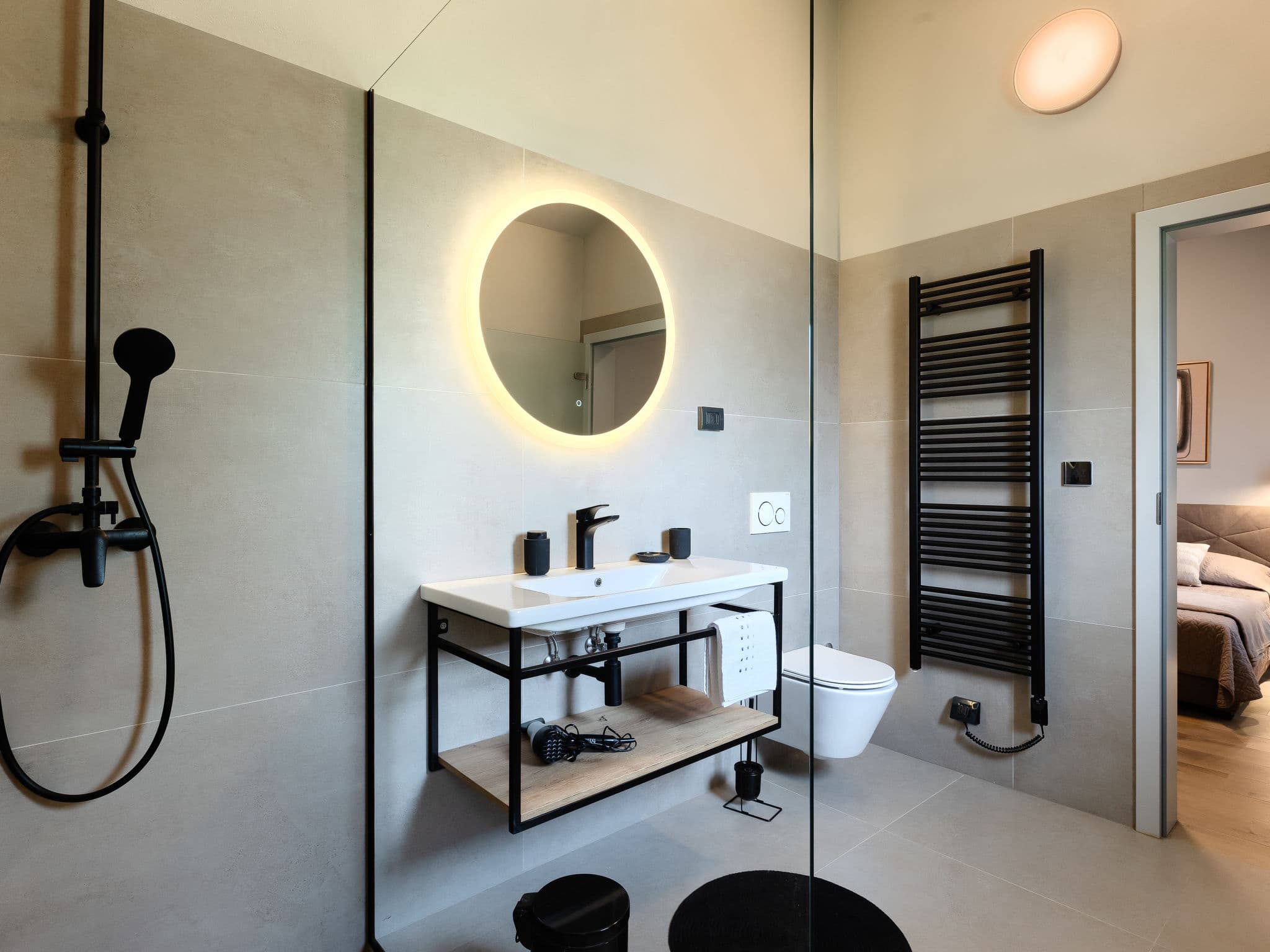 Bathroom / Wellness