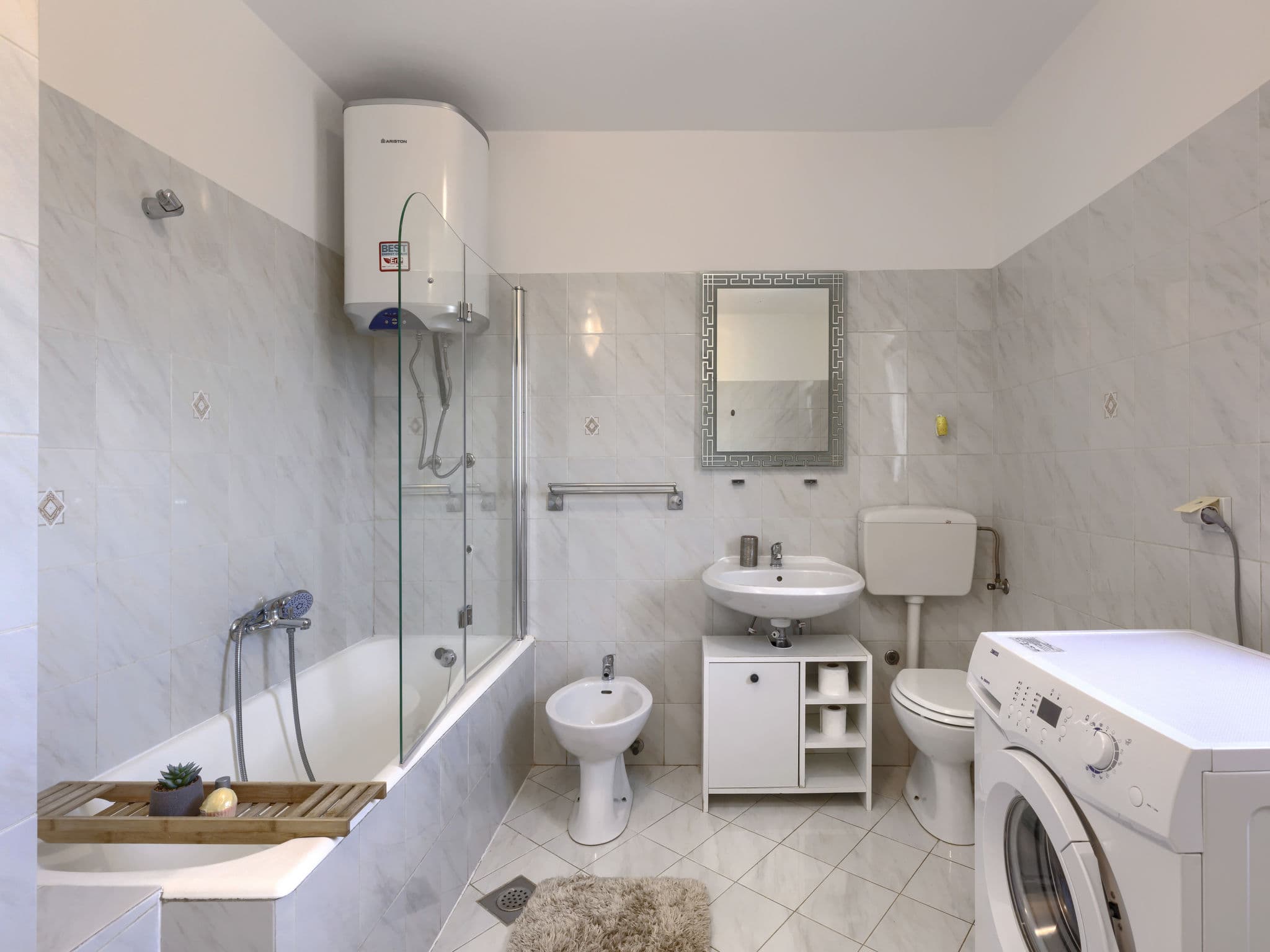 Bathroom / Wellness