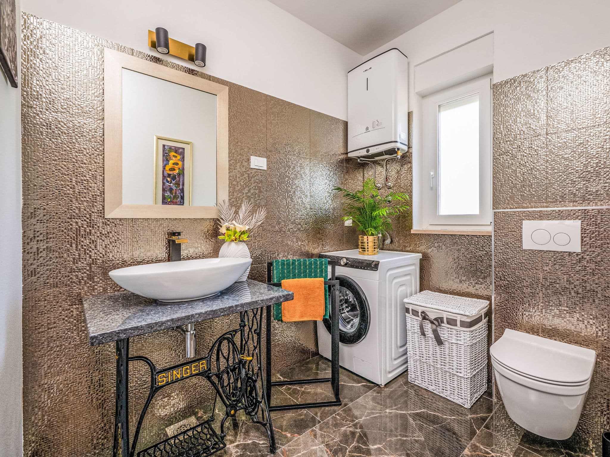 Bathroom / Wellness