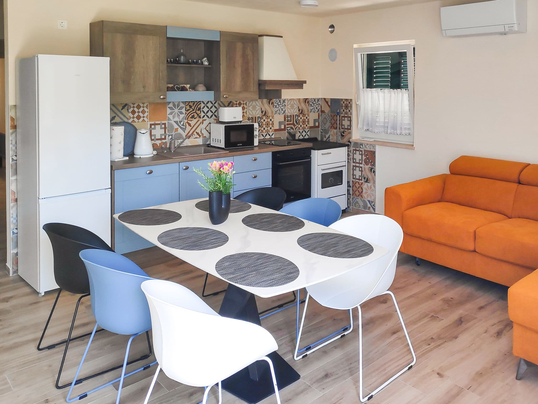 Kitchen / Dining Room