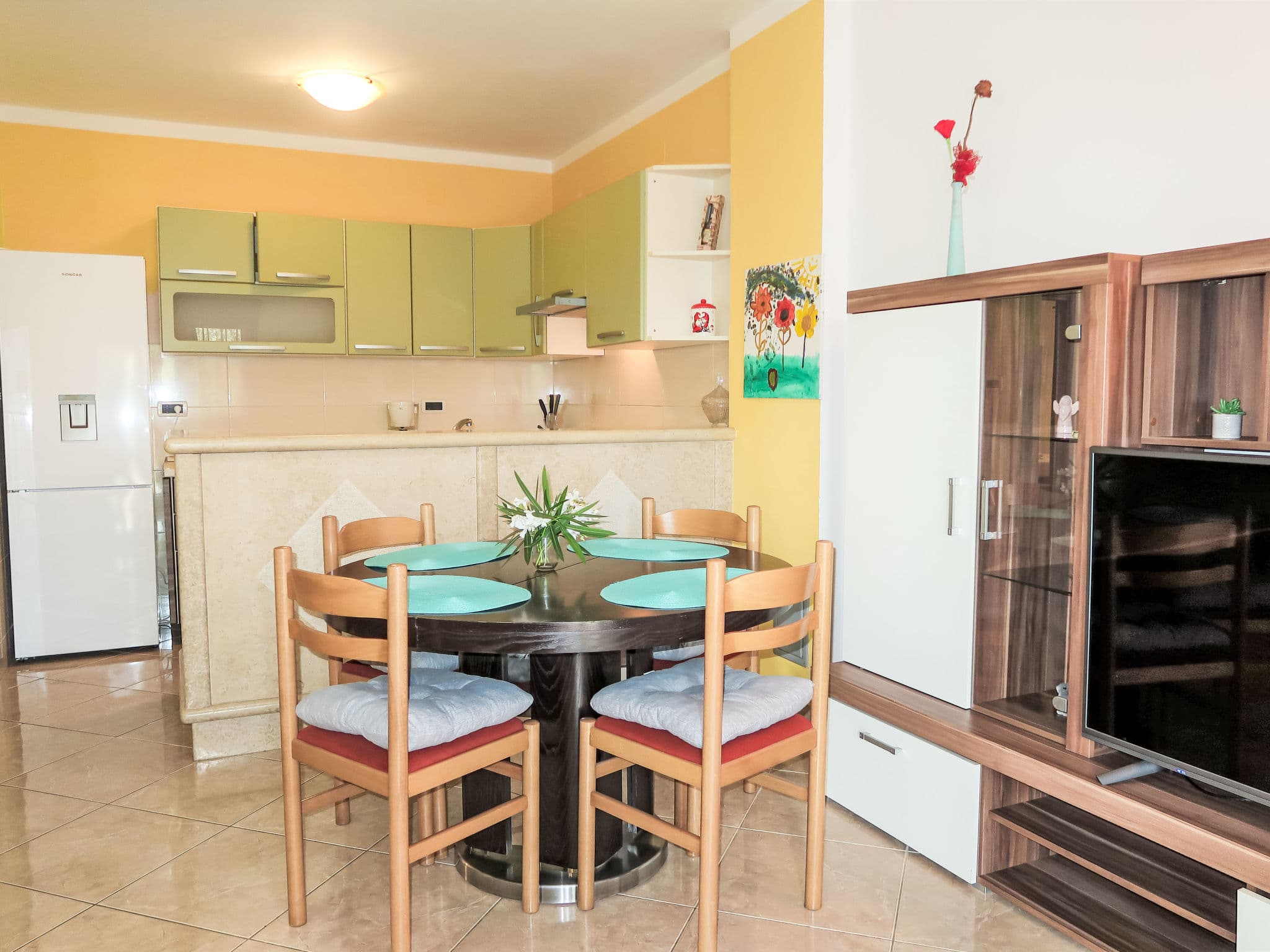 Kitchen / Dining Room
