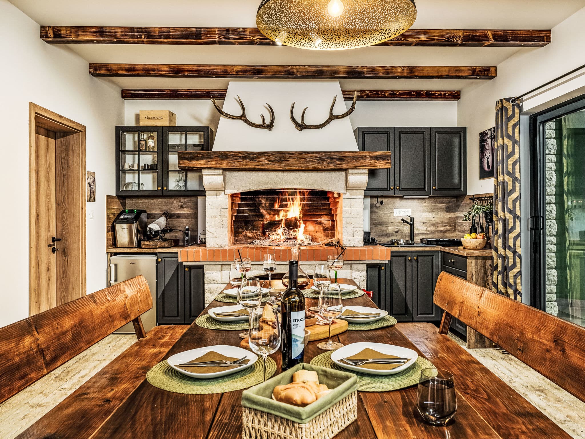 Kitchen / Dining Room