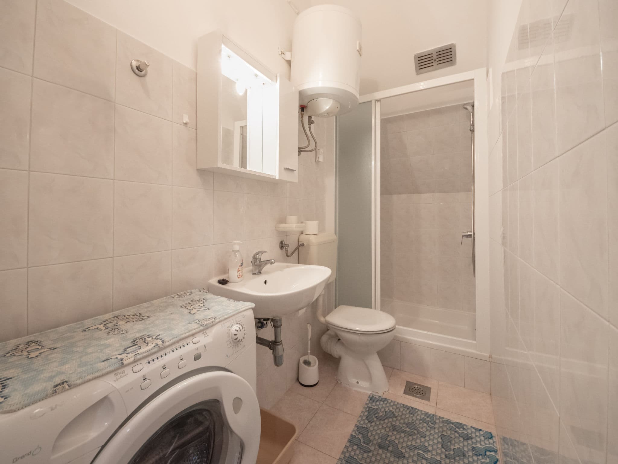 Bathroom / Wellness