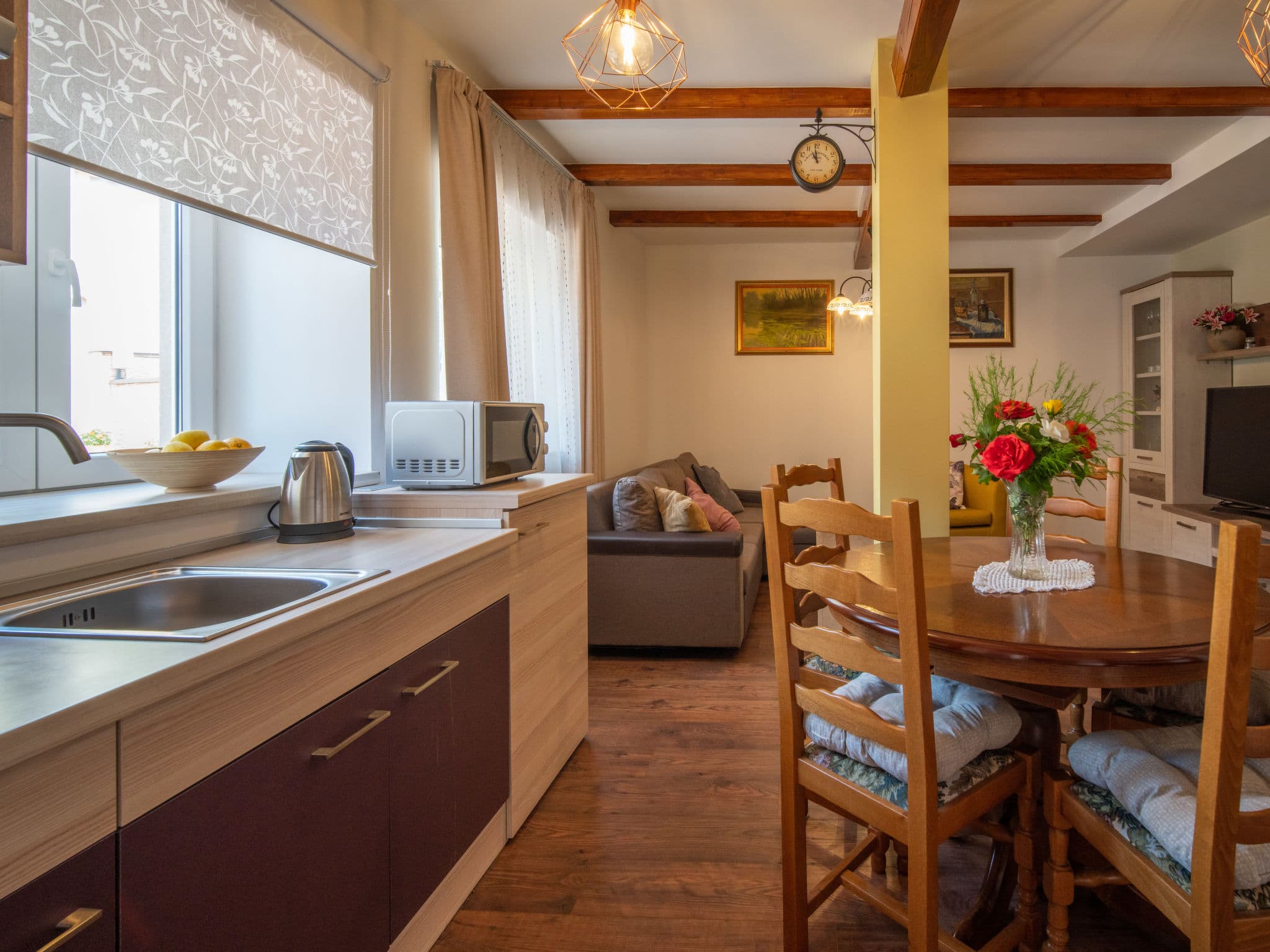 Kitchen / Dining Room