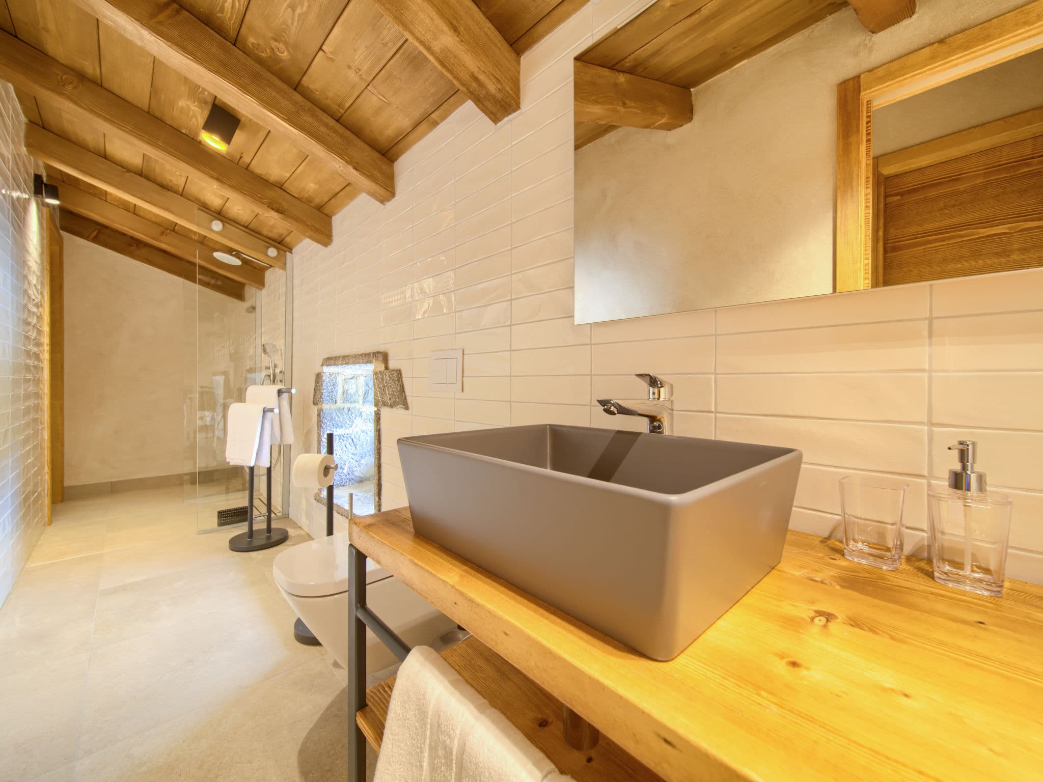 Bathroom / Wellness