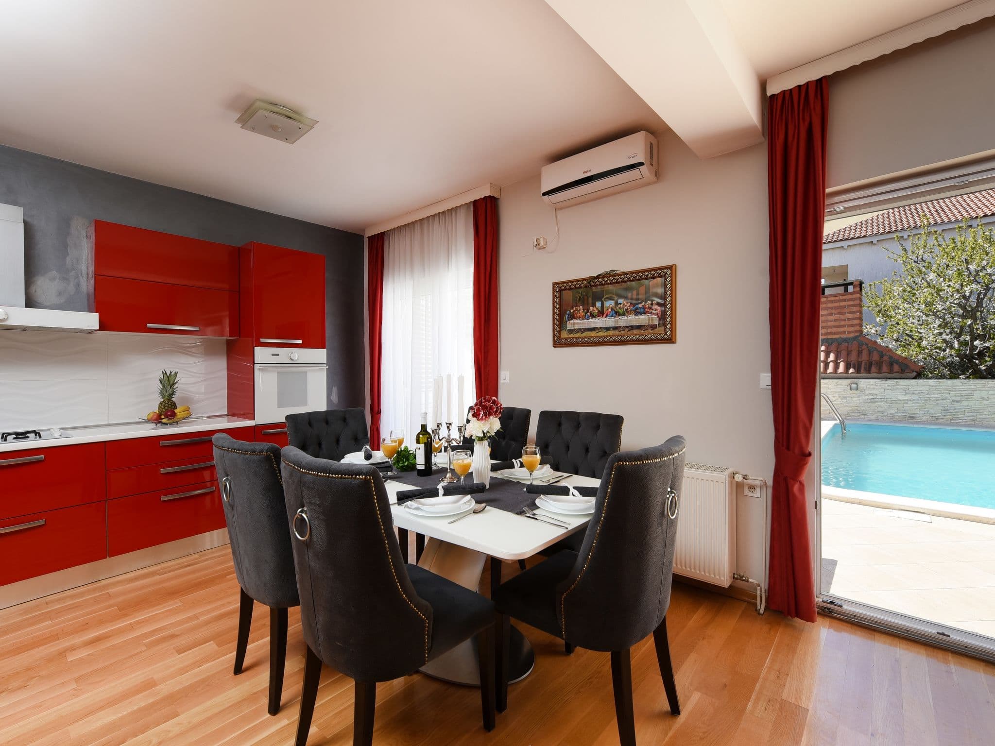 Kitchen / Dining Room