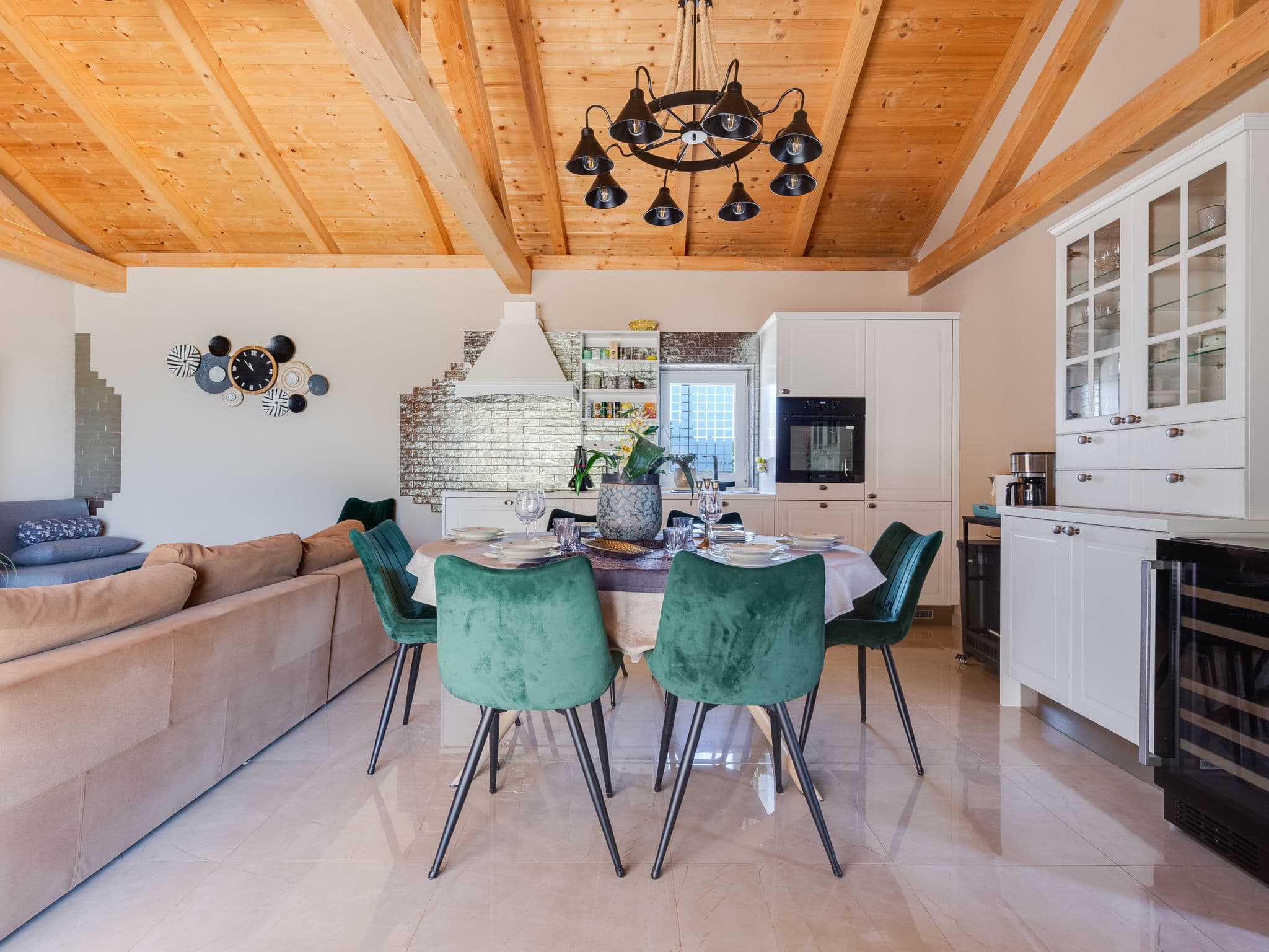 Kitchen / Dining Room