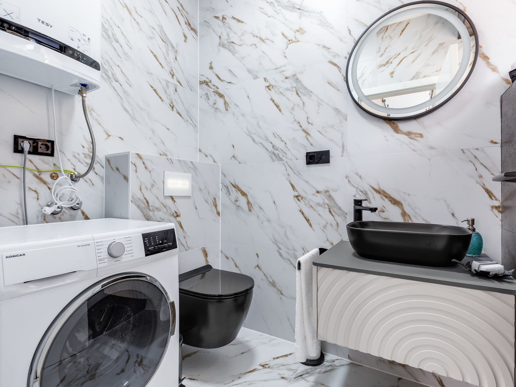 Bathroom / Wellness
