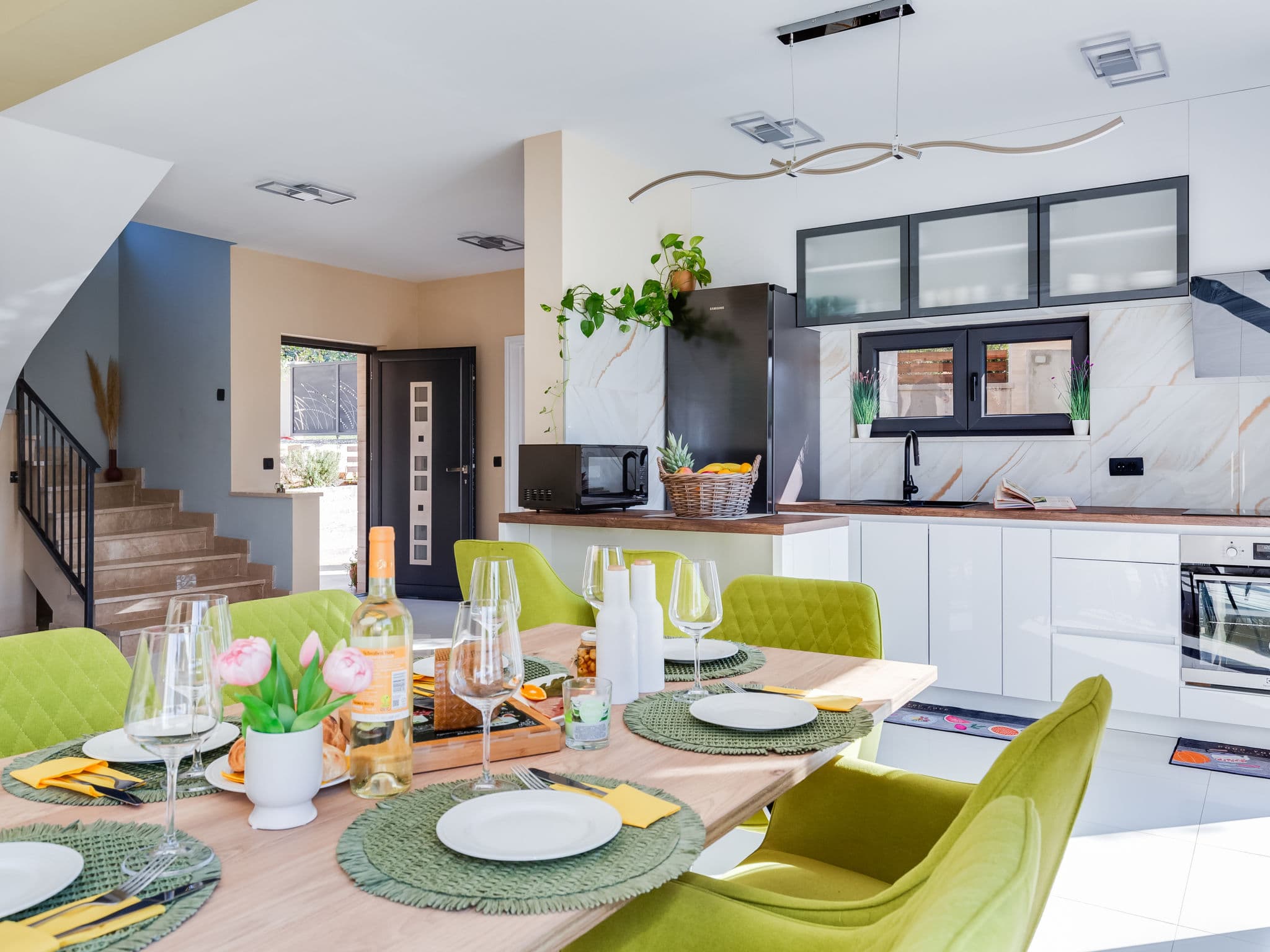 Kitchen / Dining Room