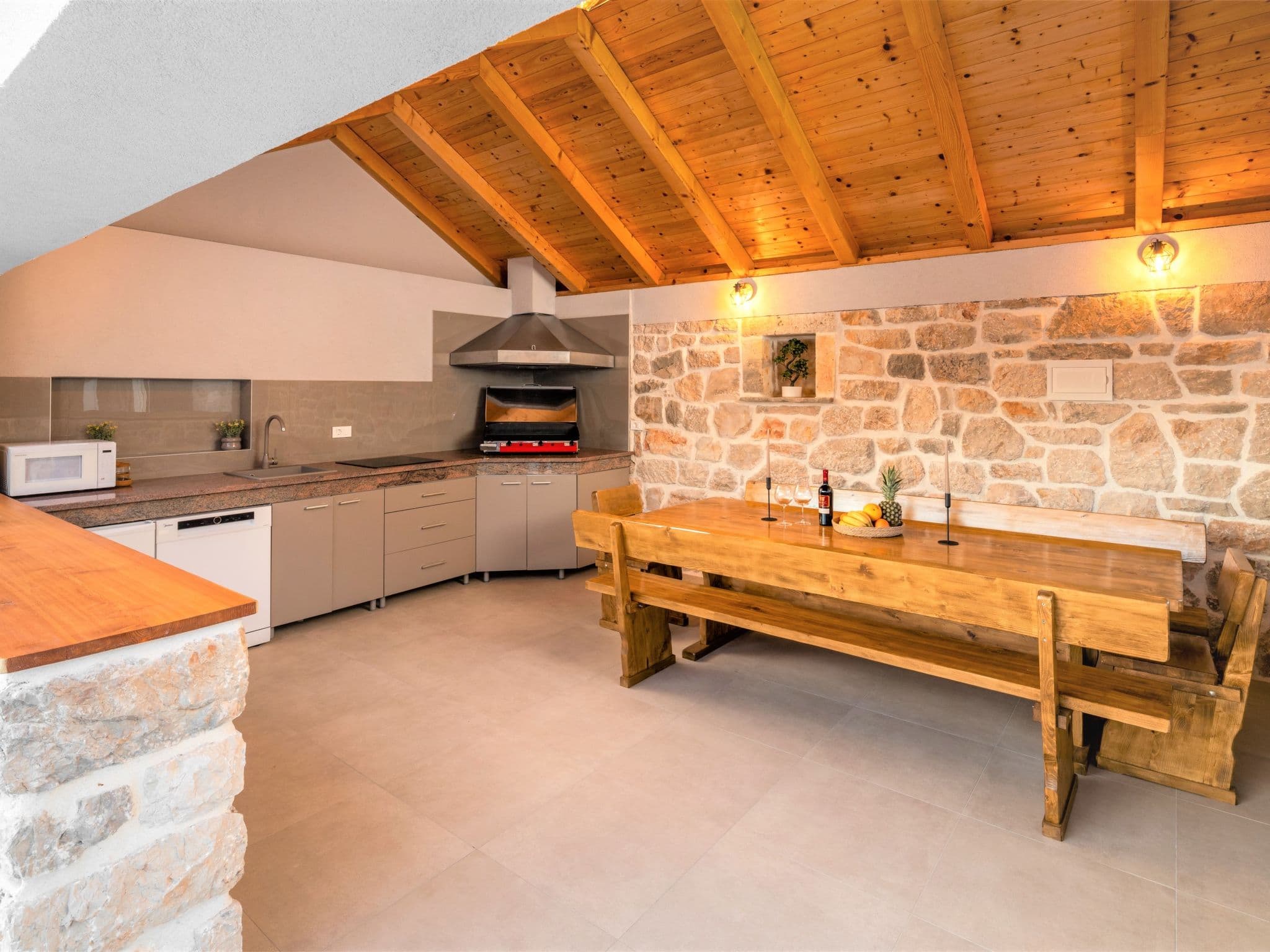 Kitchen / Dining Room