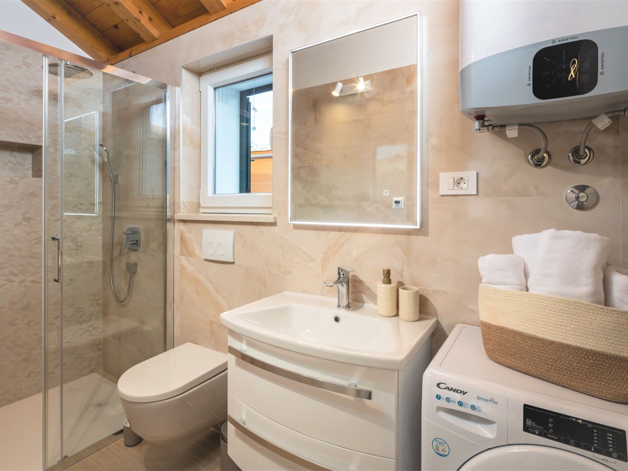 Bathroom / Wellness