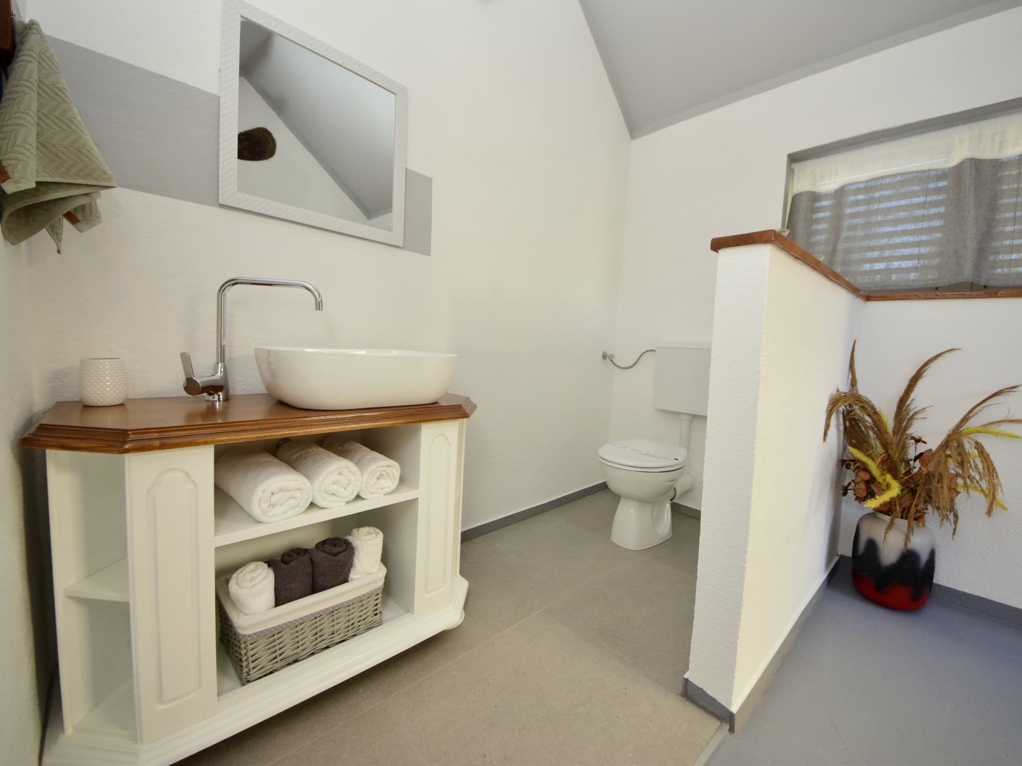 Bathroom / Wellness