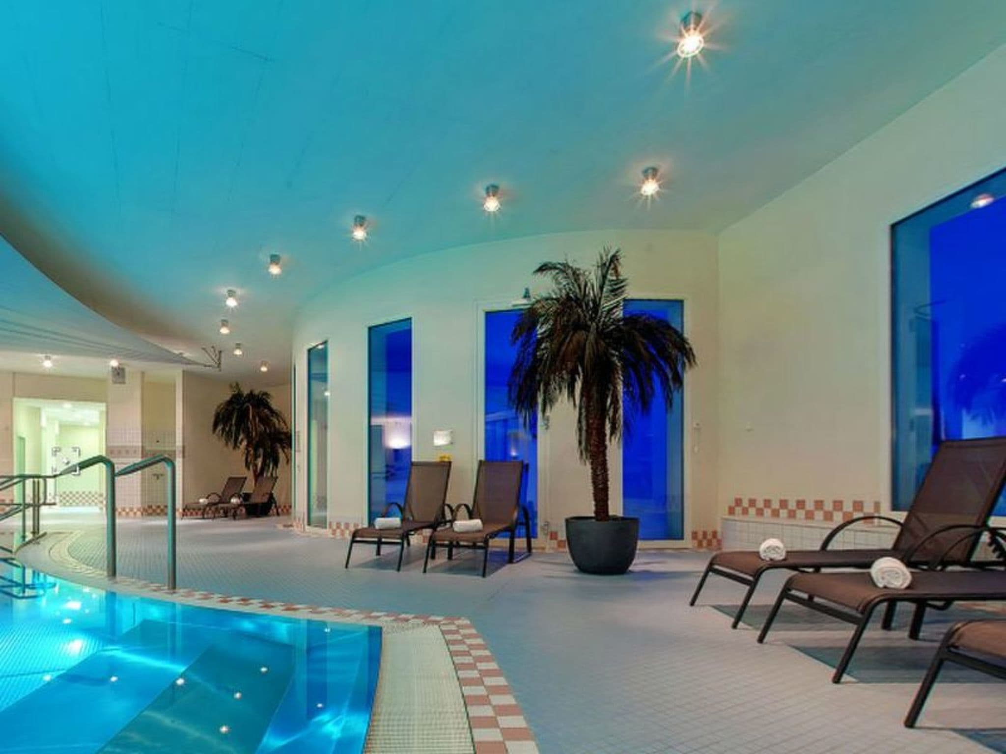 Pool Indoor