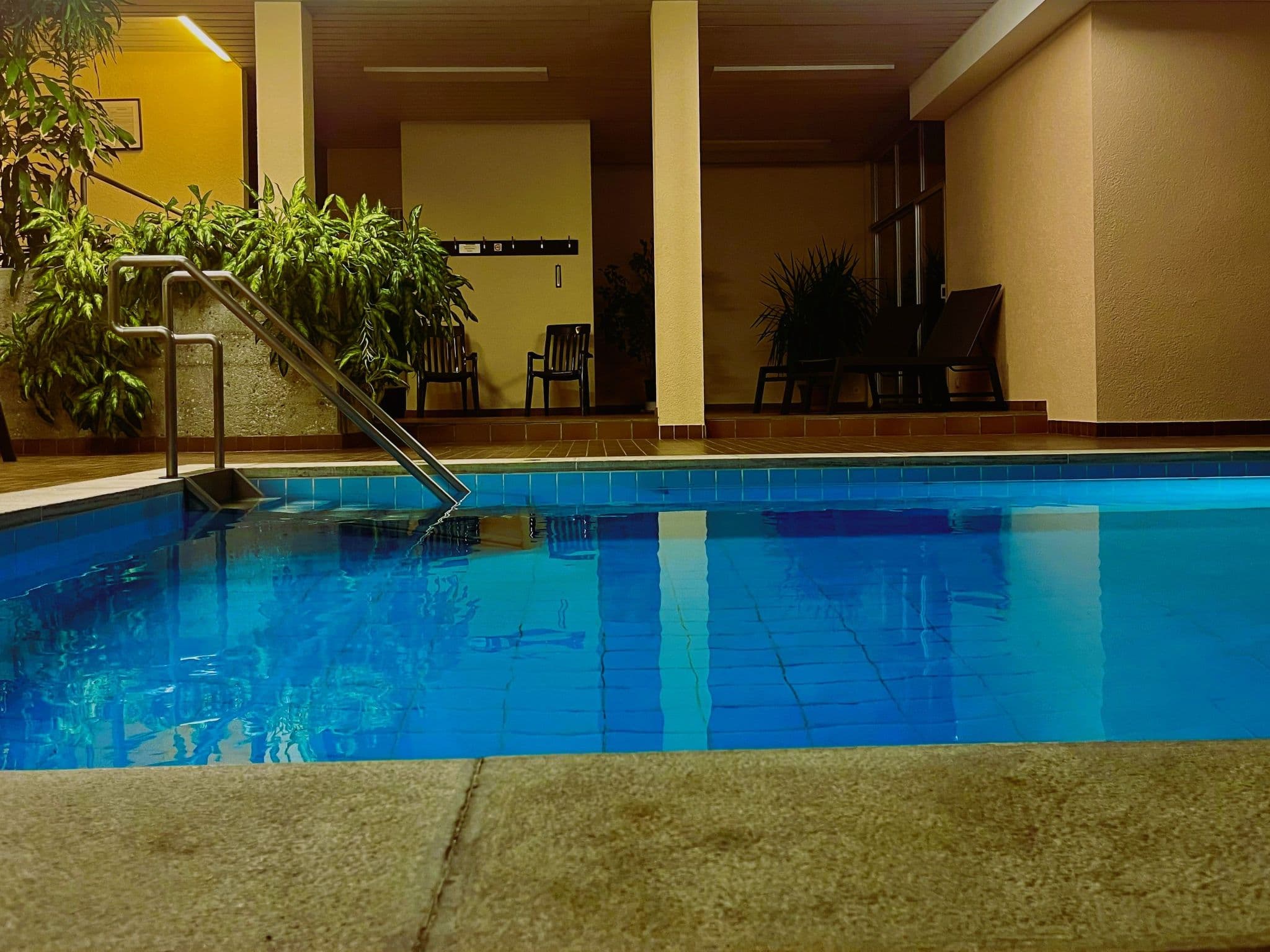 Pool Indoor