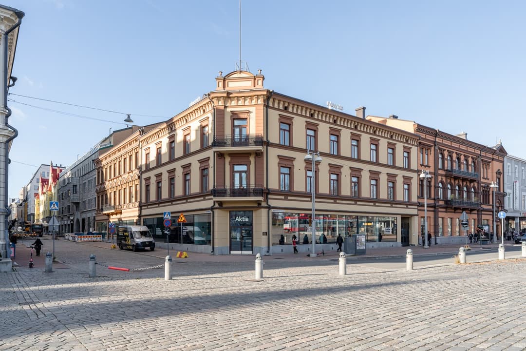 Large Image