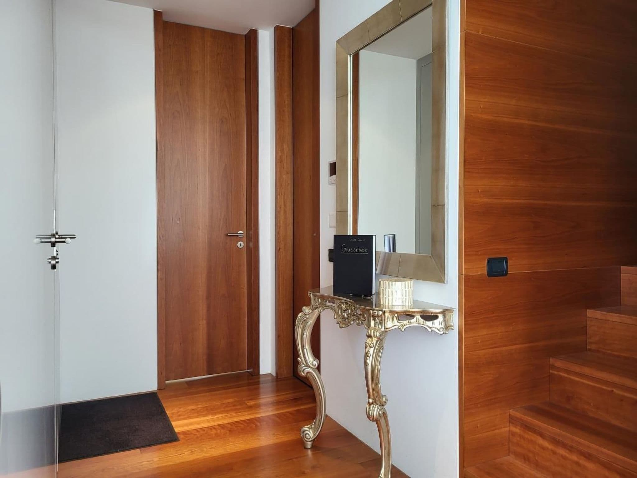 Gallery Image 12