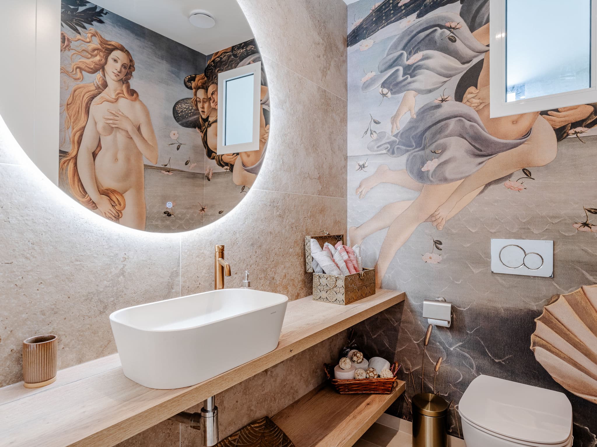Bathroom / Wellness