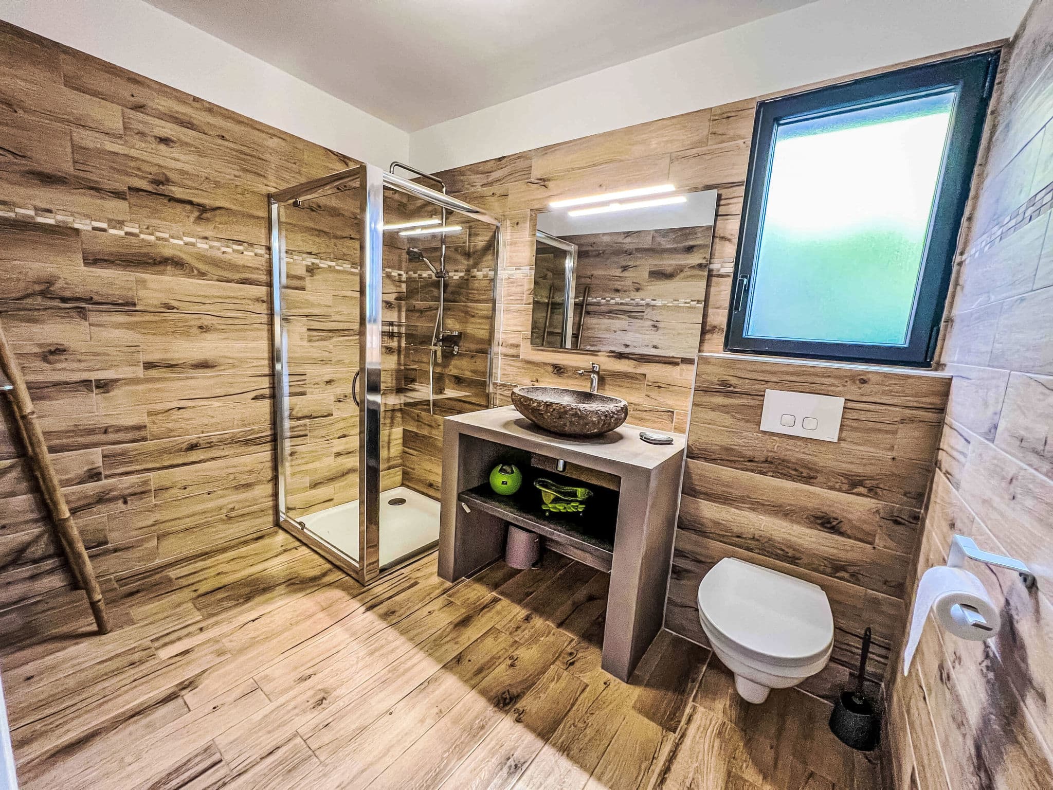 Bathroom / Wellness