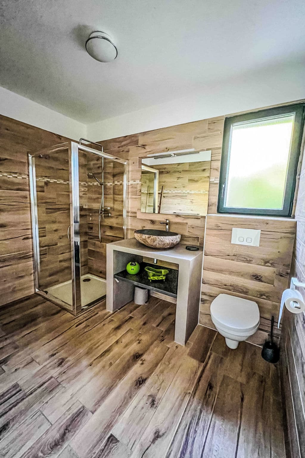 Bathroom / Wellness