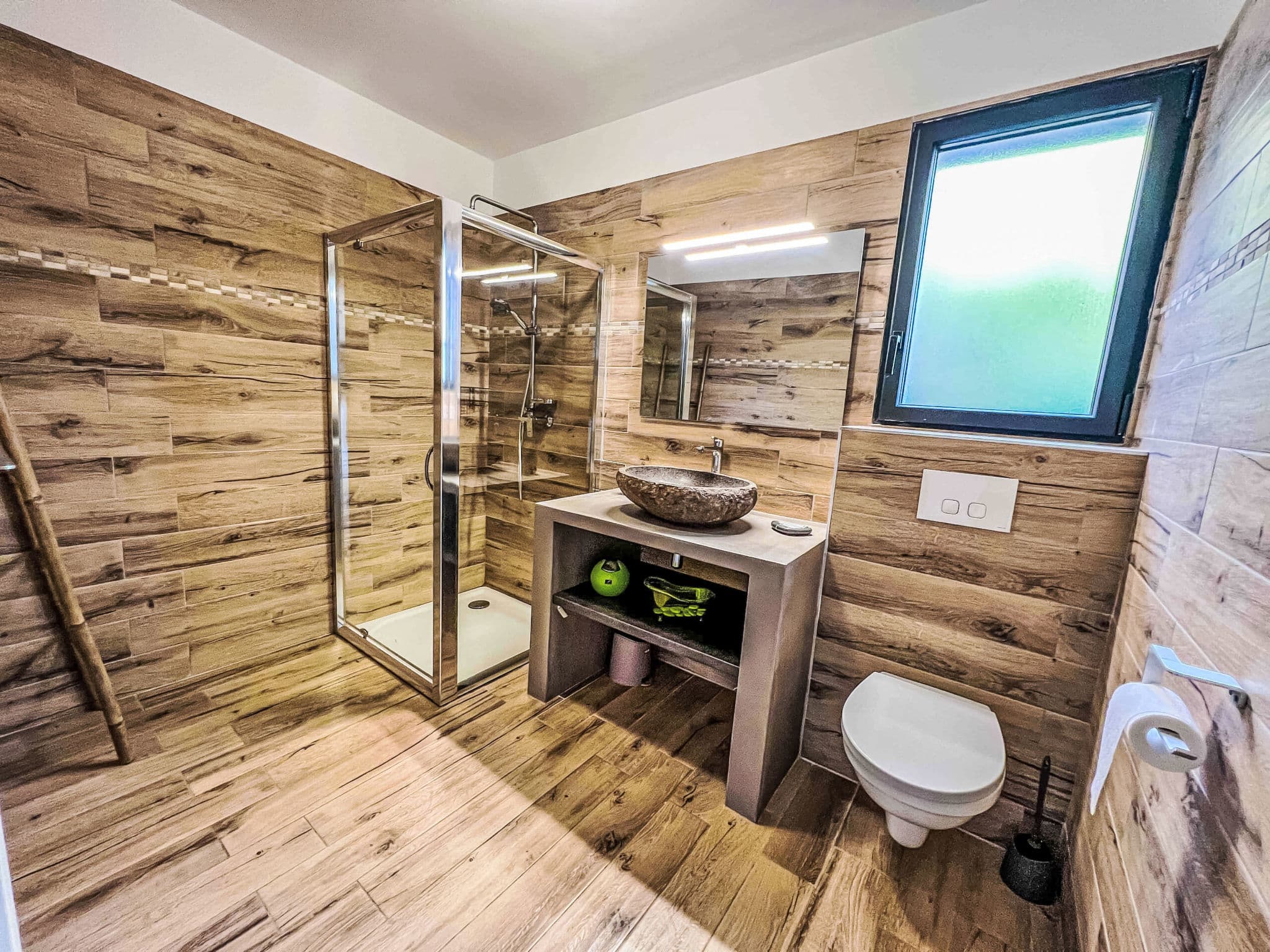 Bathroom / Wellness