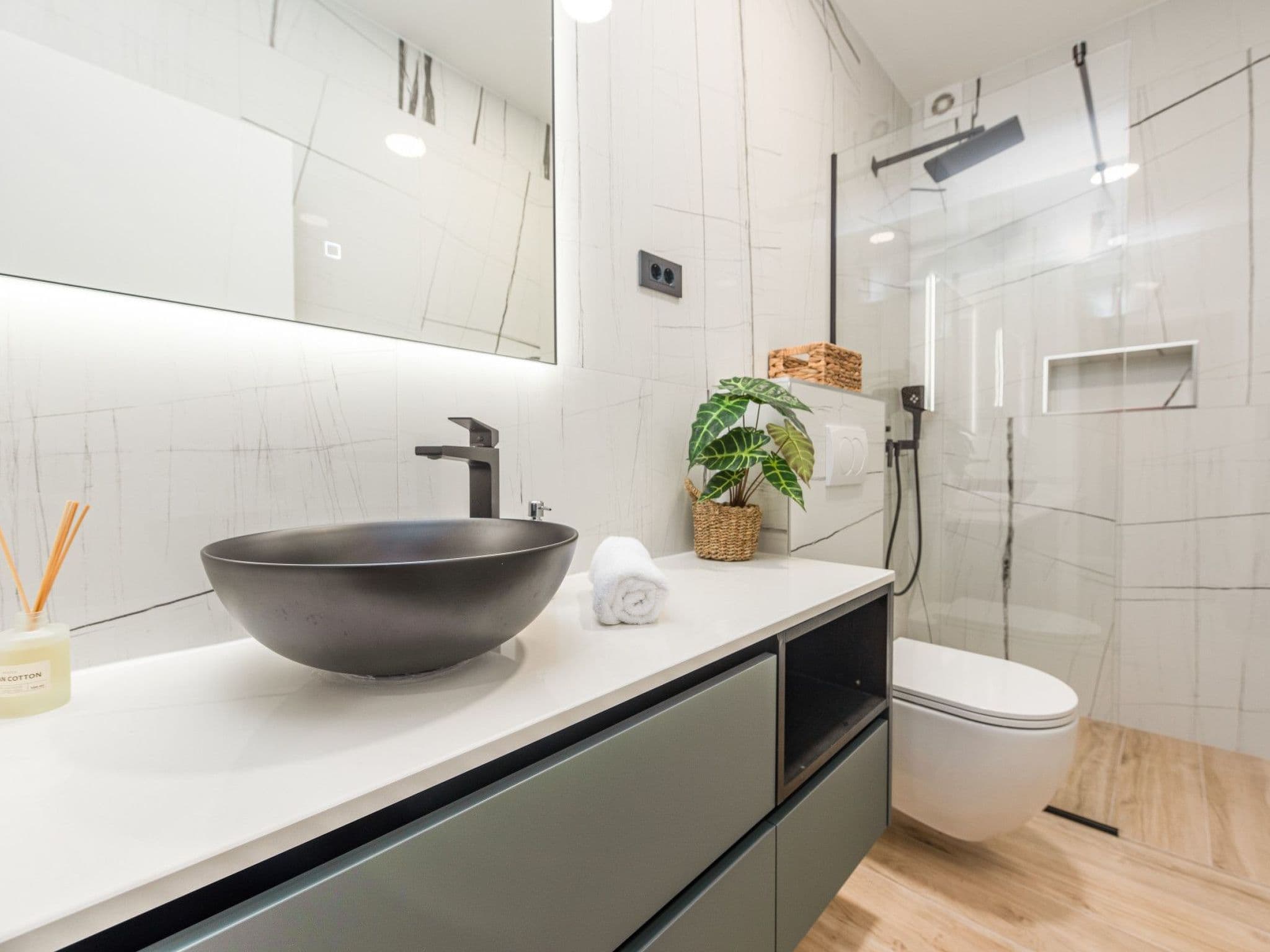 Bathroom / Wellness