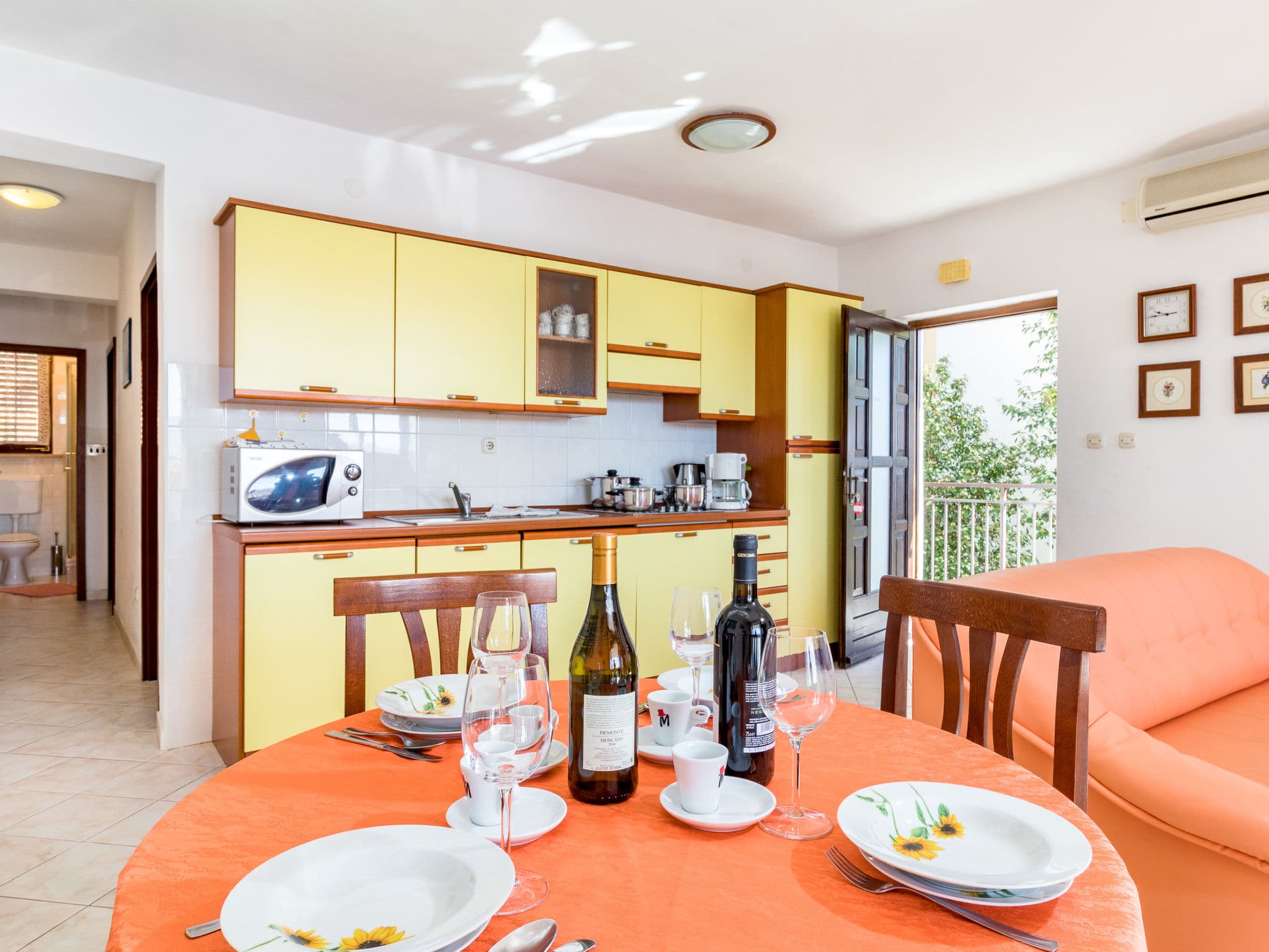 Kitchen / Dining Room