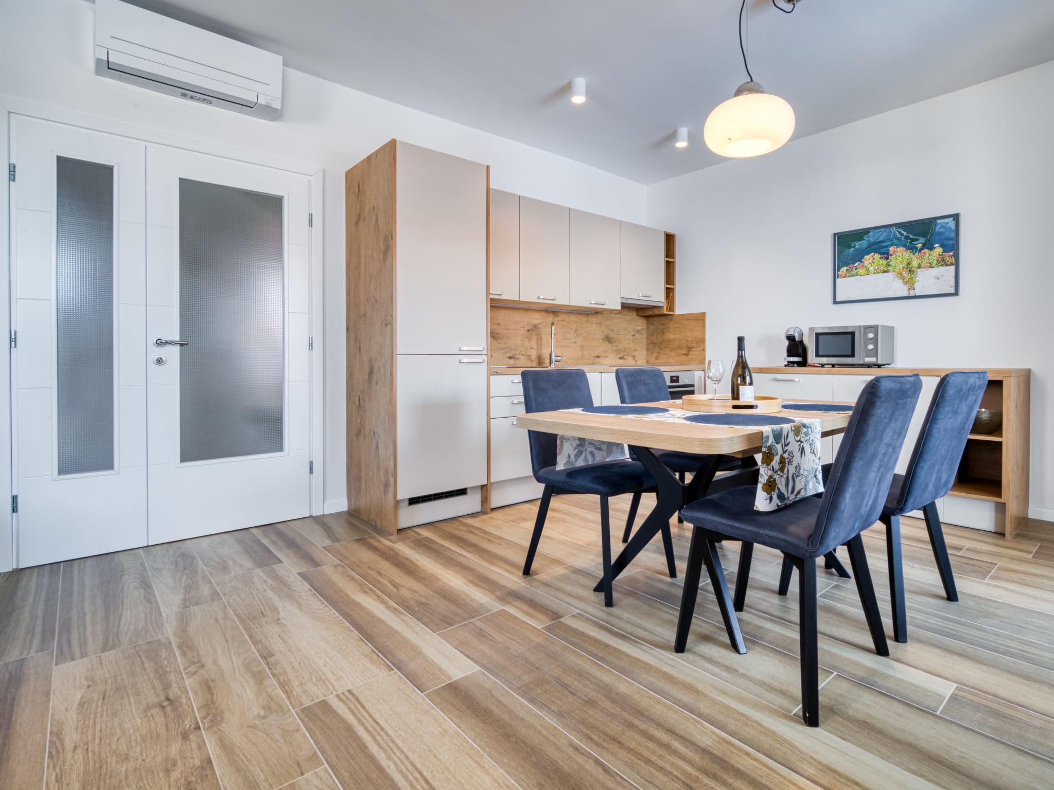 Kitchen / Dining Room