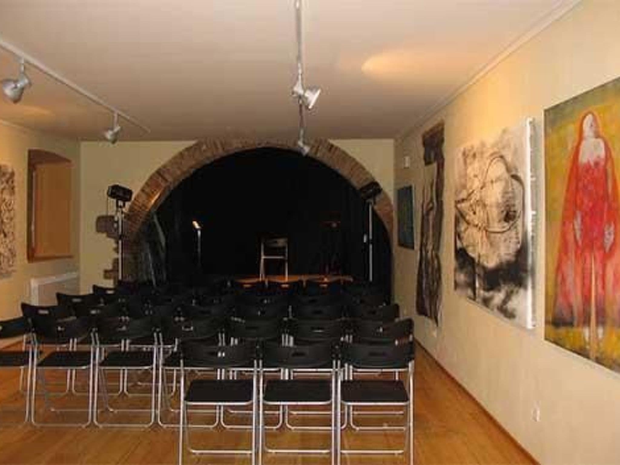 Gallery Image 12