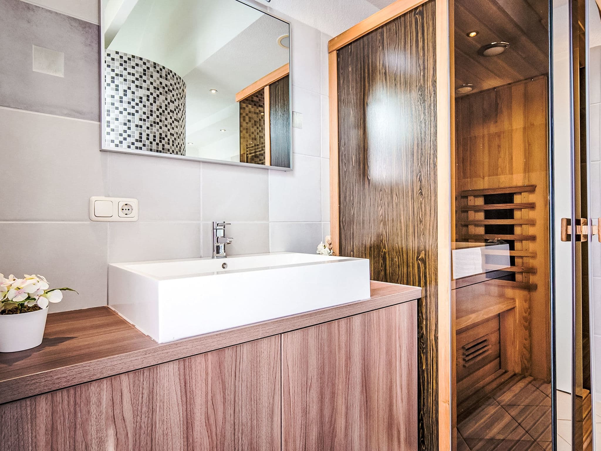 Bathroom / Wellness
