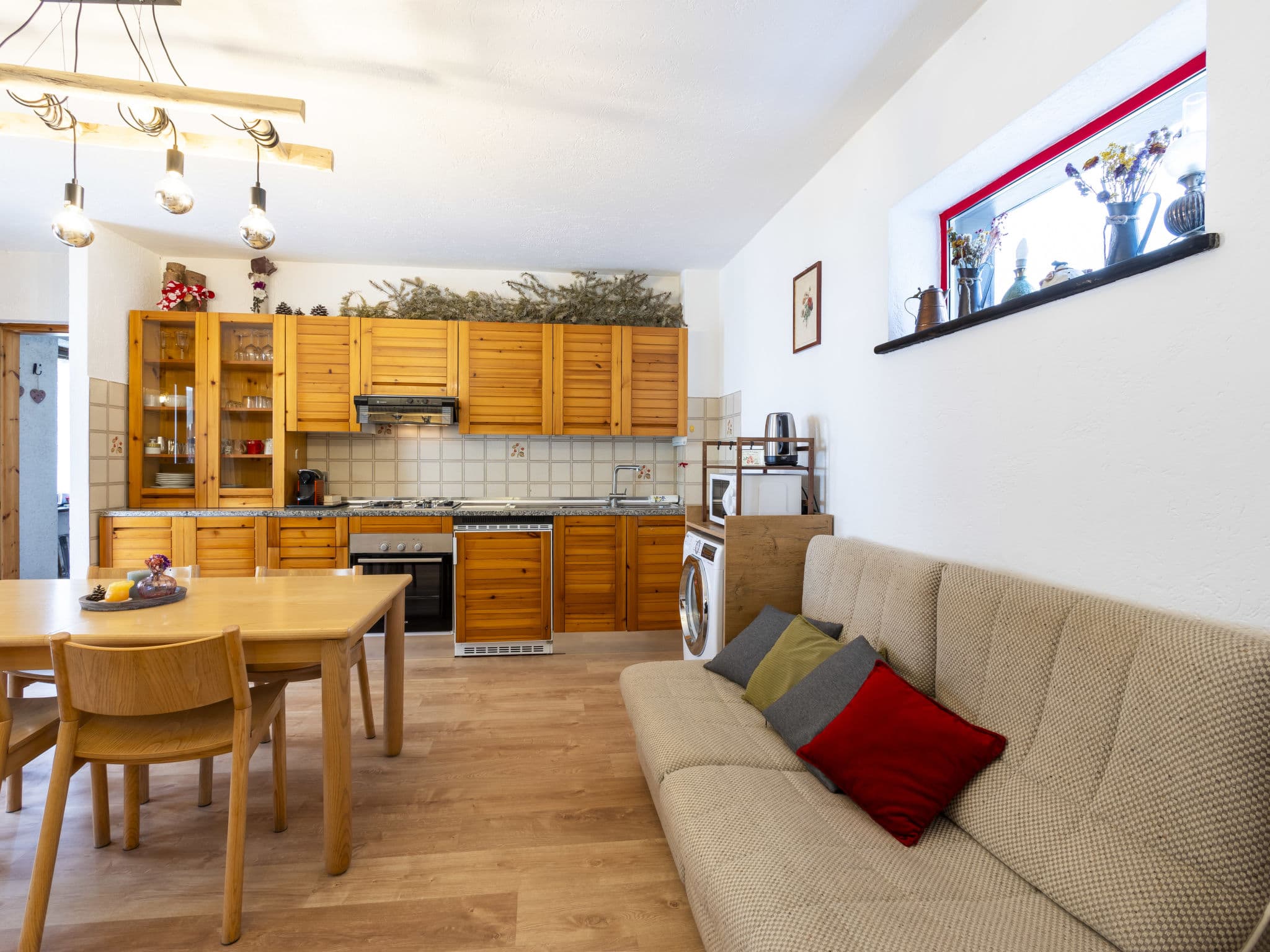 Kitchen / Dining Room