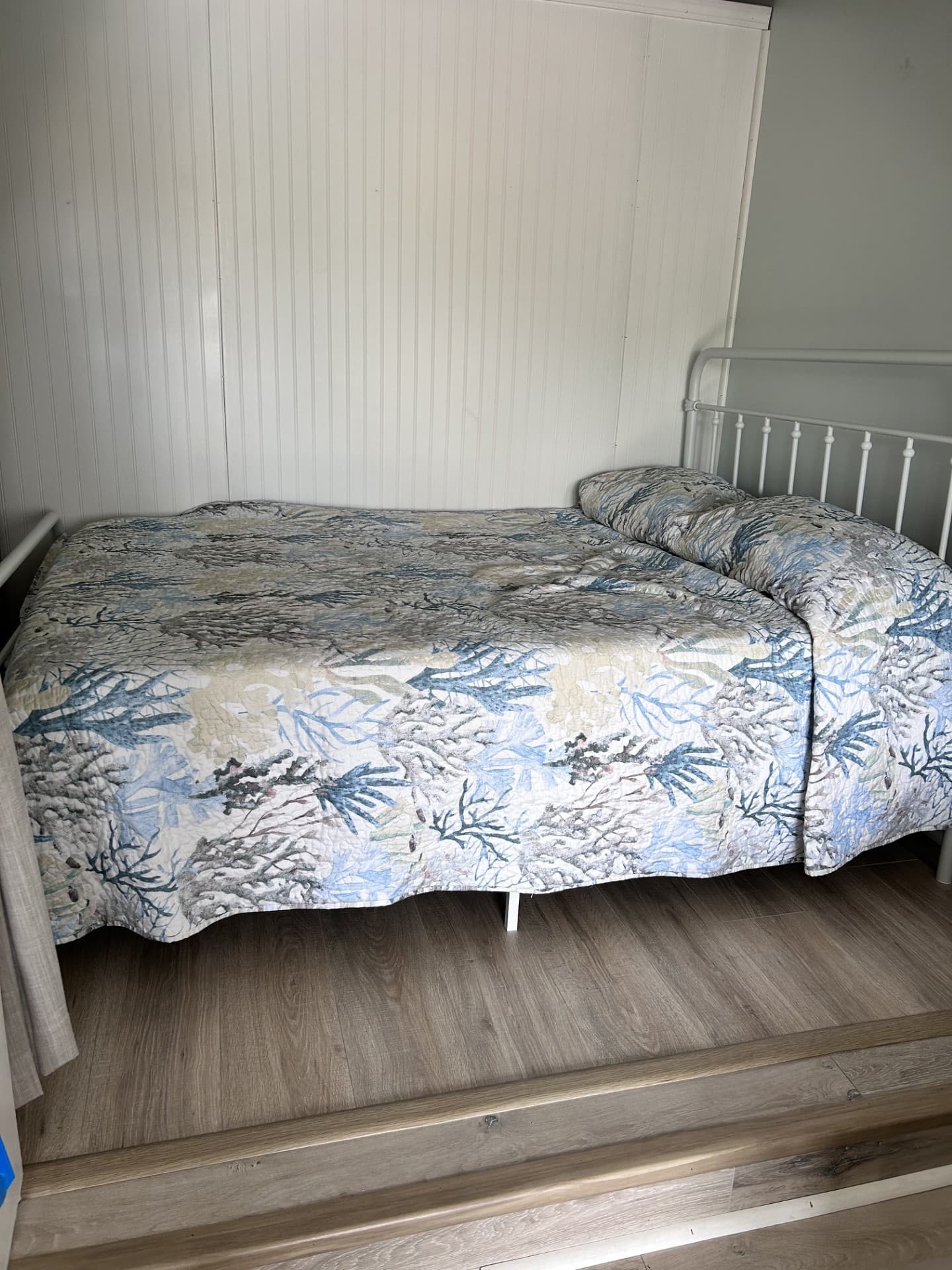 Full Bed