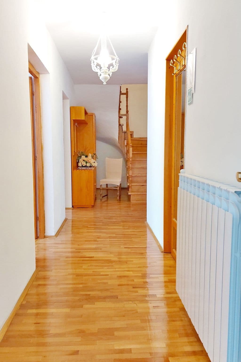 Gallery Image 16