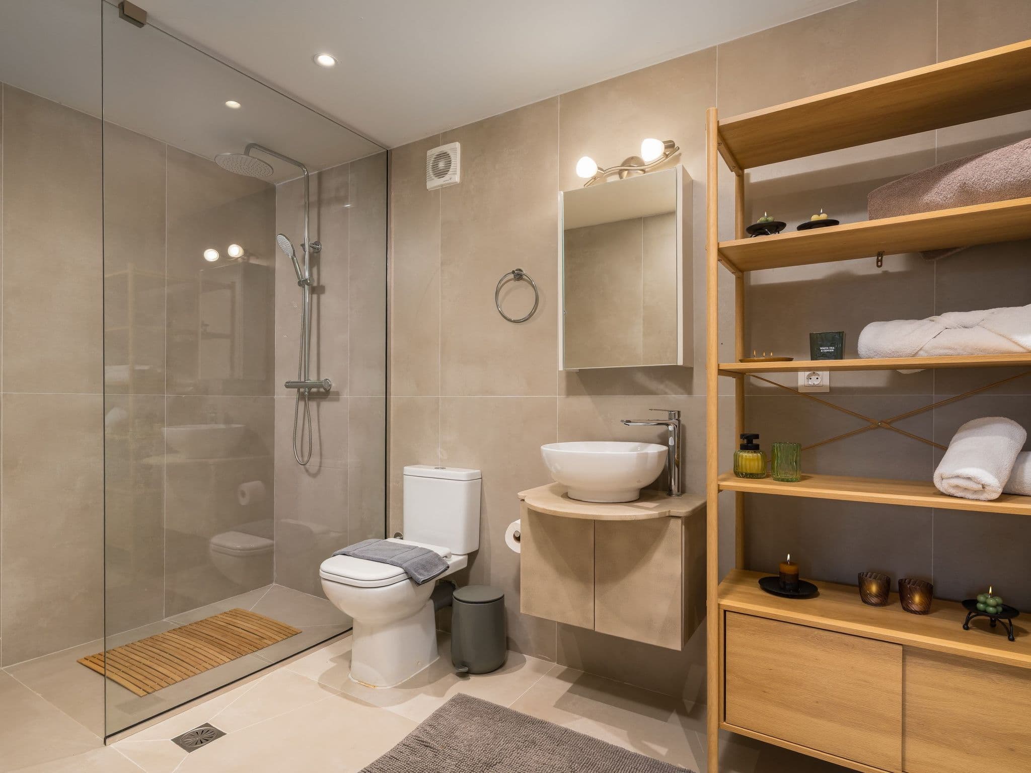 Bathroom / Wellness