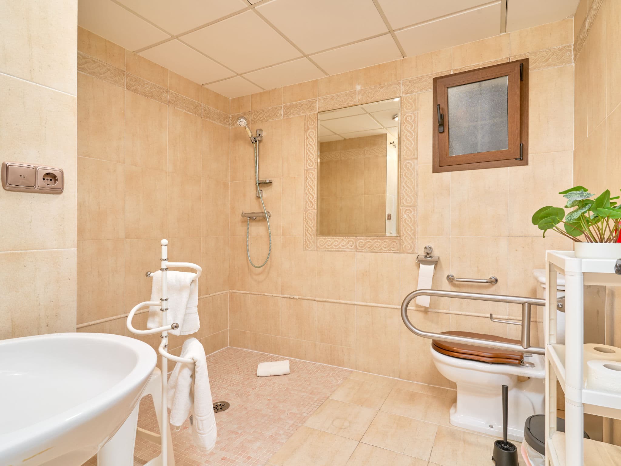Bathroom / Wellness