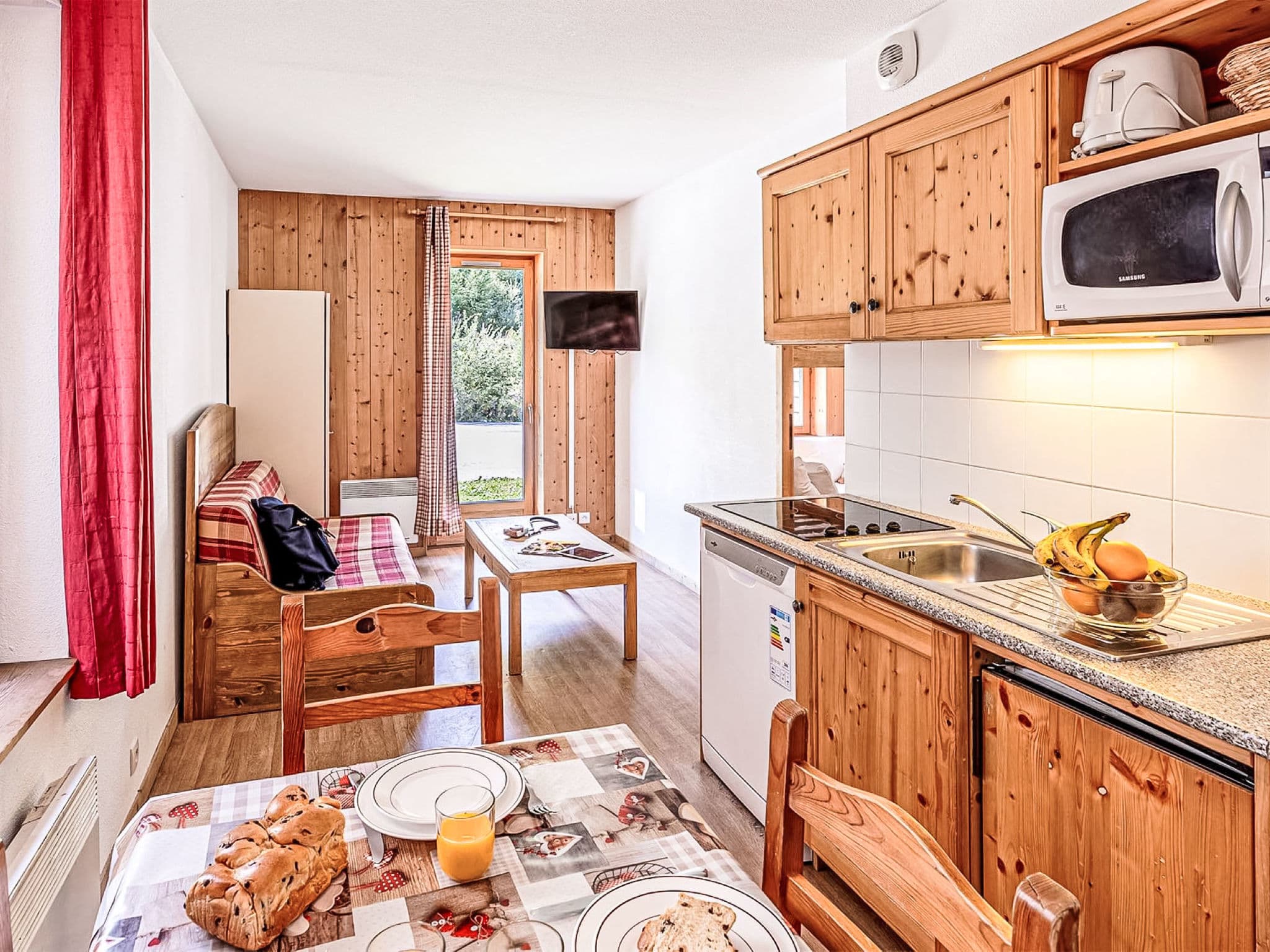 Kitchen / Dining Room