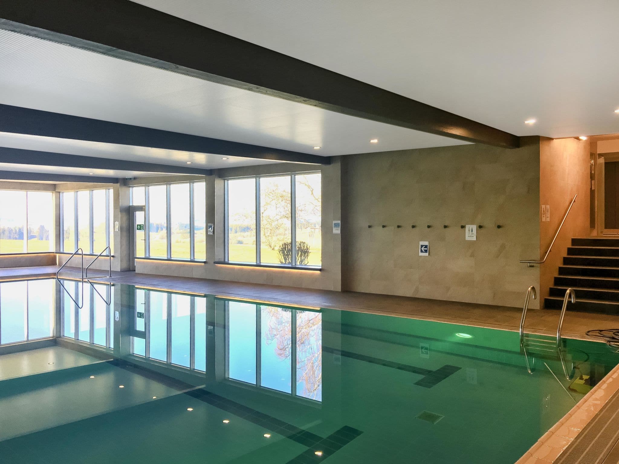 Pool Indoor