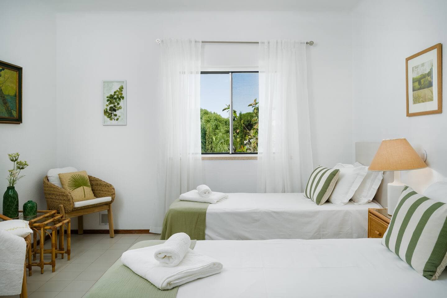 Two single beds, that can be pushed together