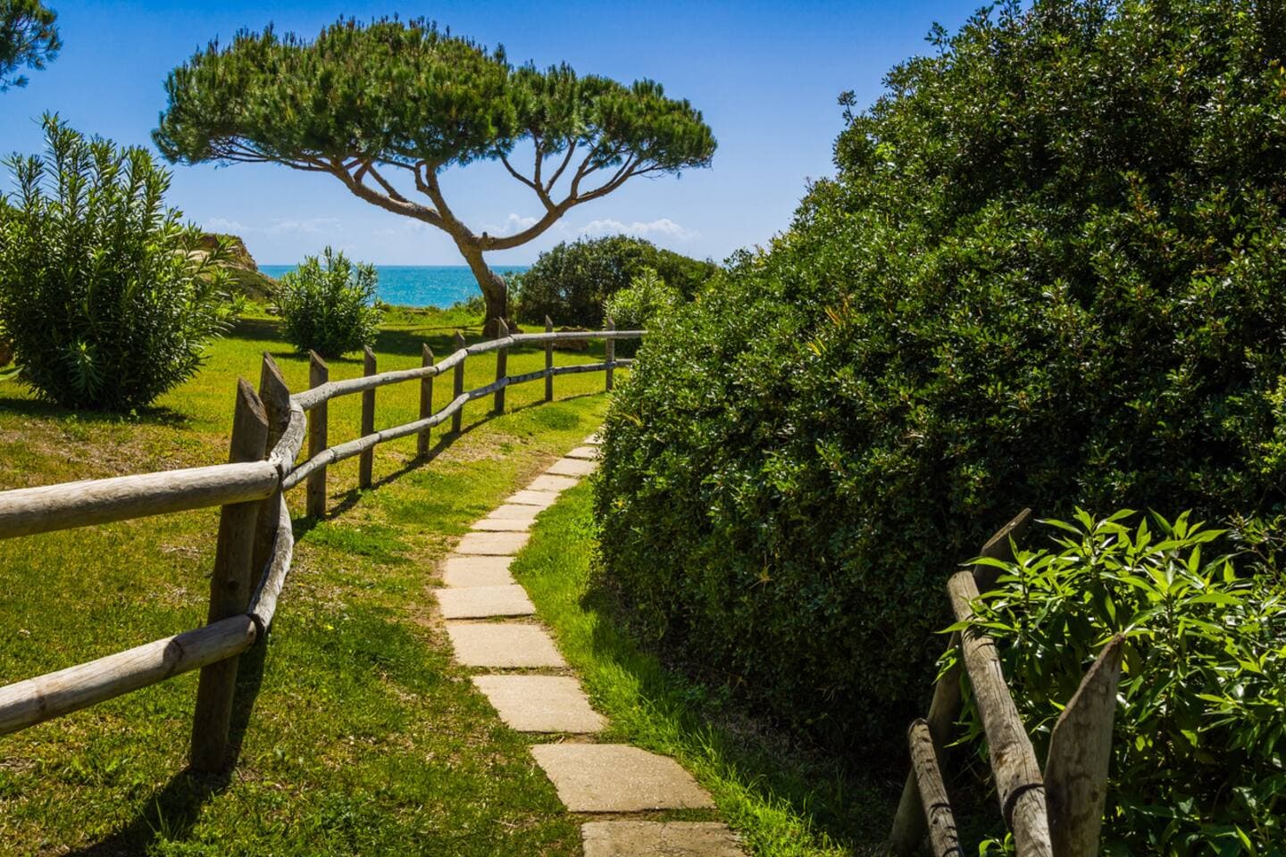 Scenic coastal trails just steps from Vila Azul.