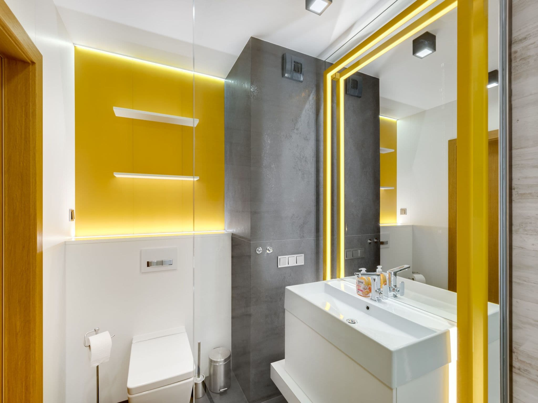 Bathroom / Wellness