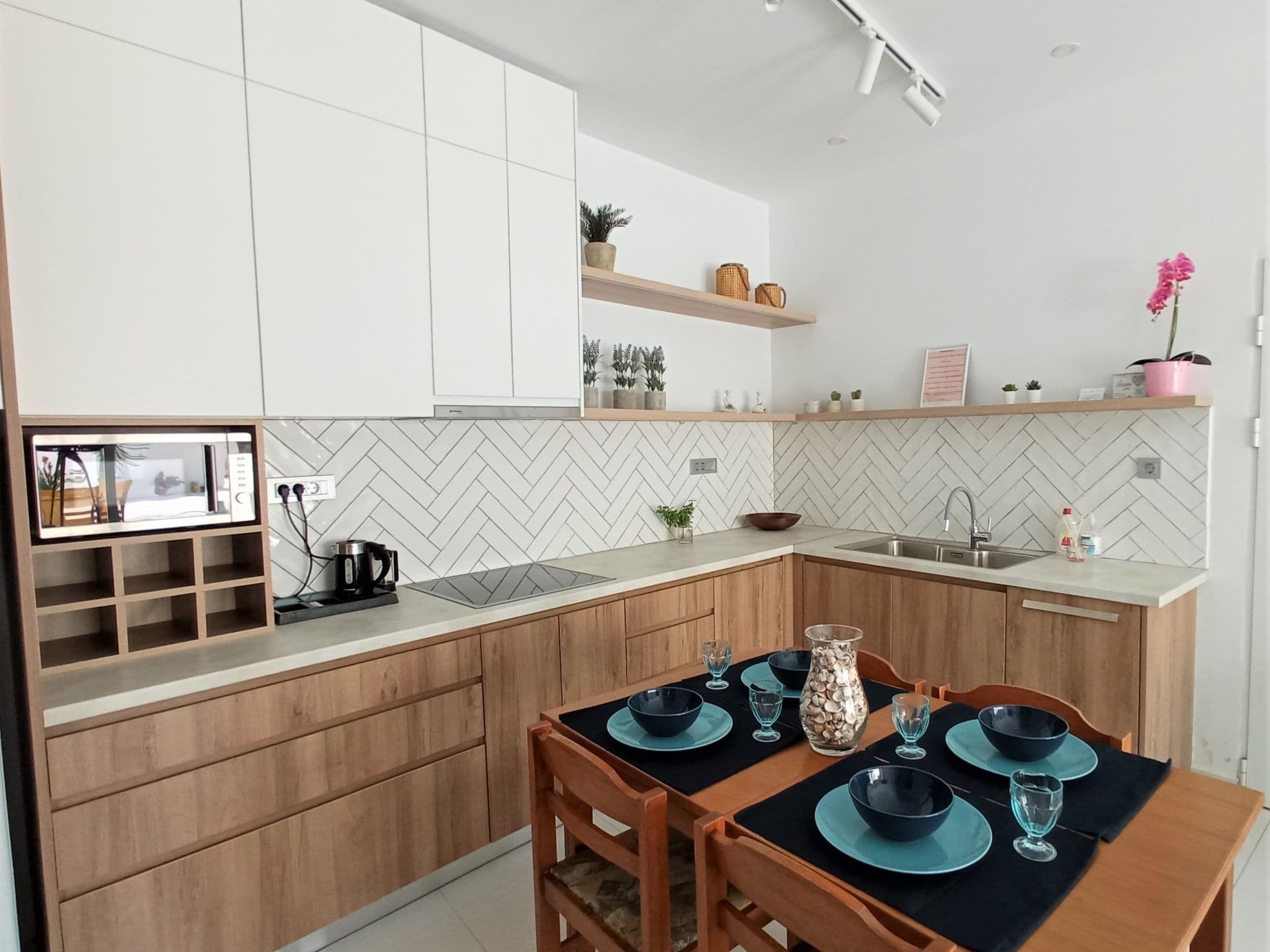 Kitchen / Dining Room