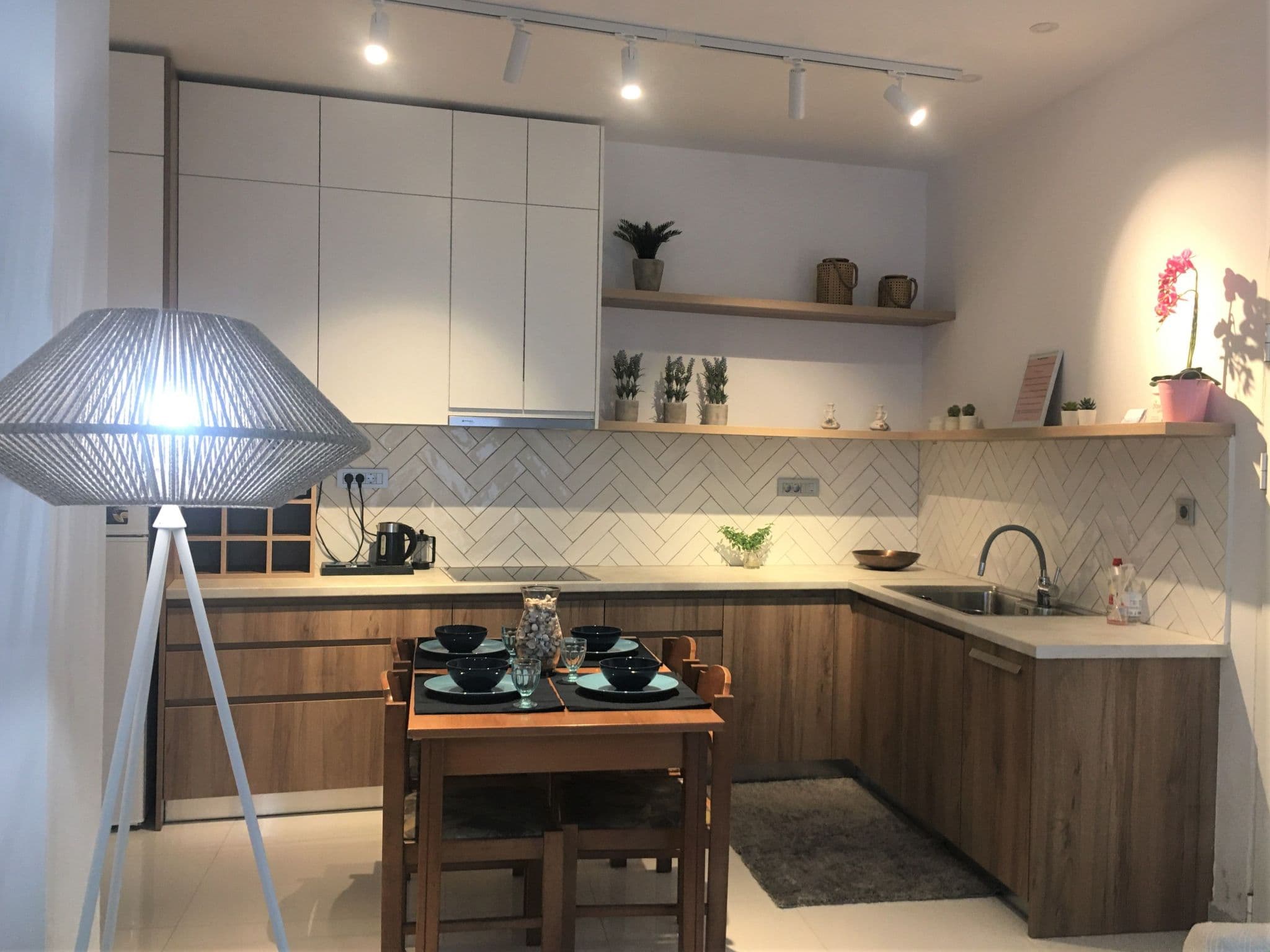 Kitchen / Dining Room