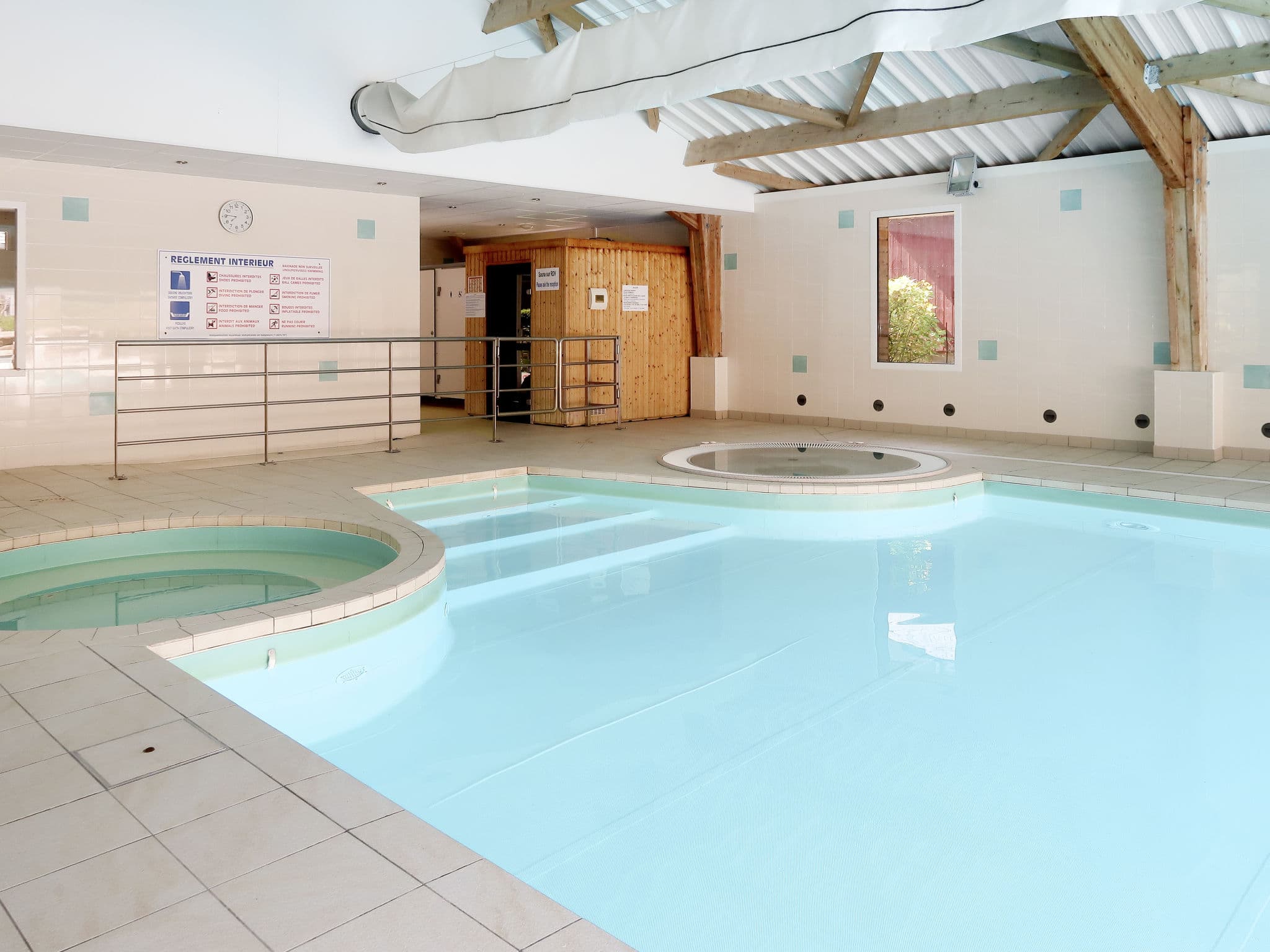 Pool Indoor